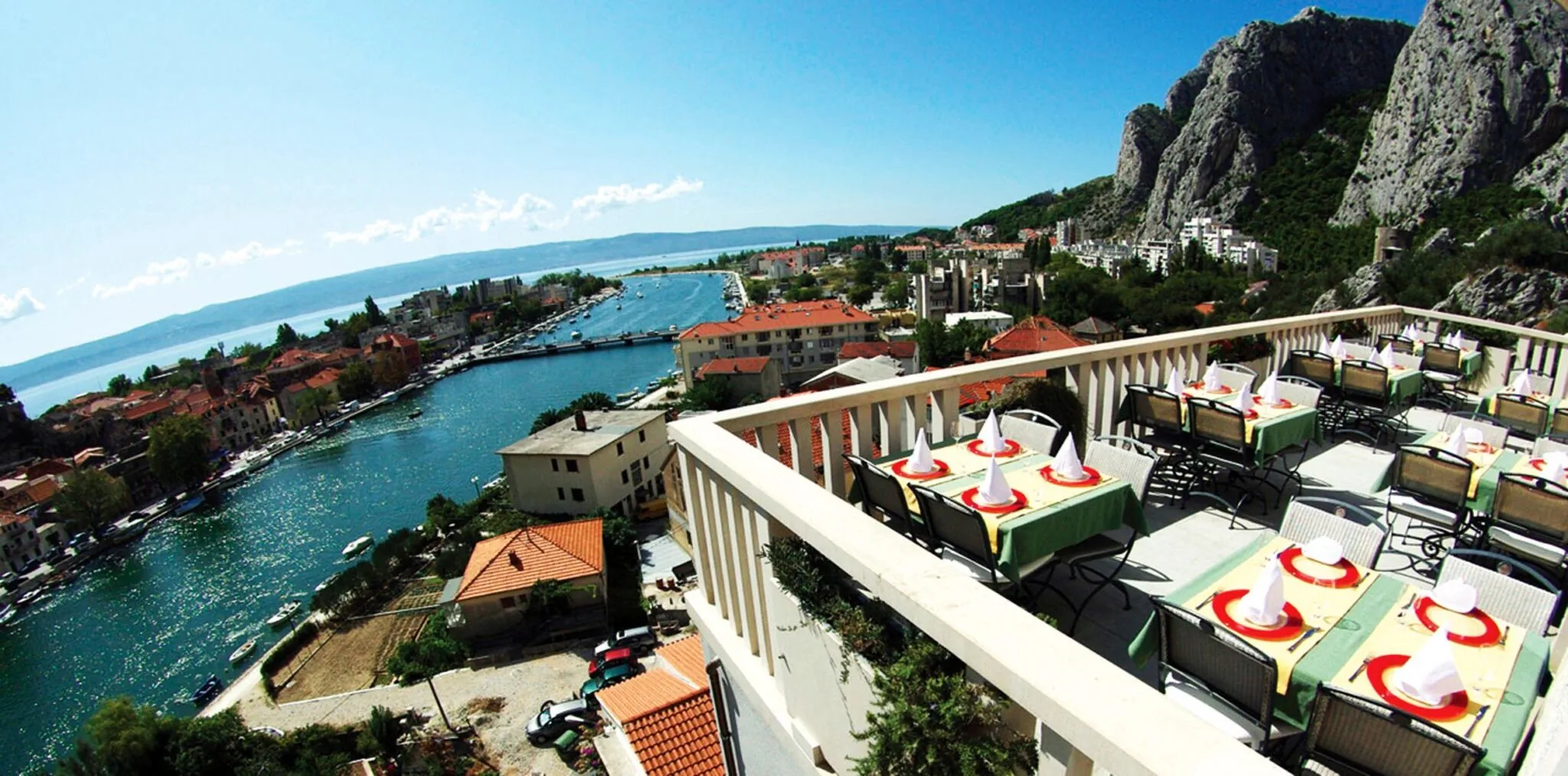 Hotel Villa Dvor Omiš – Omiš, Croația