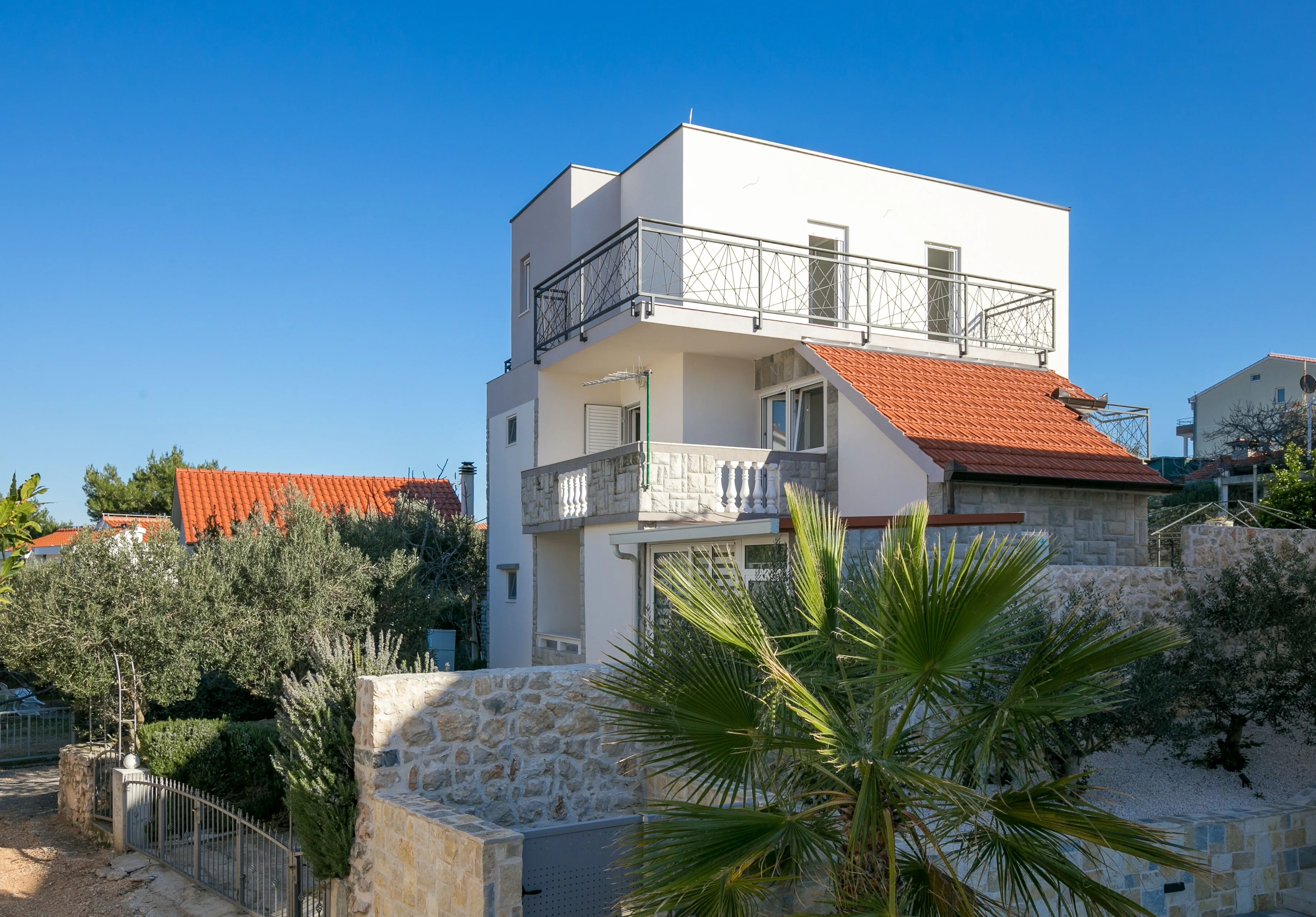 Family Friendly Seaside Apartments Sevid, Trogir - 19105 Sevid – Sevid, Croația