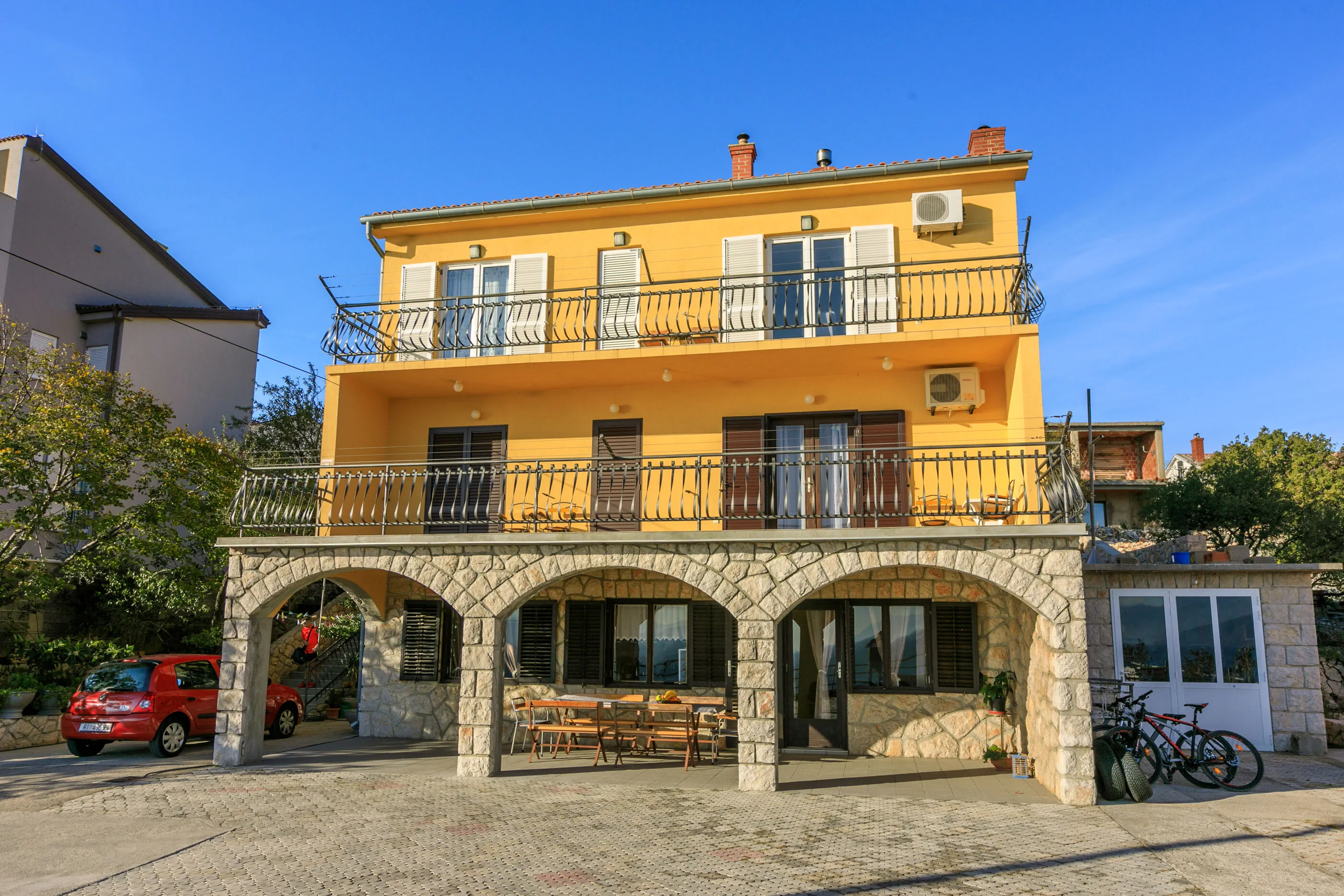 Apartments Novi Novi Vinodolski - foto 1