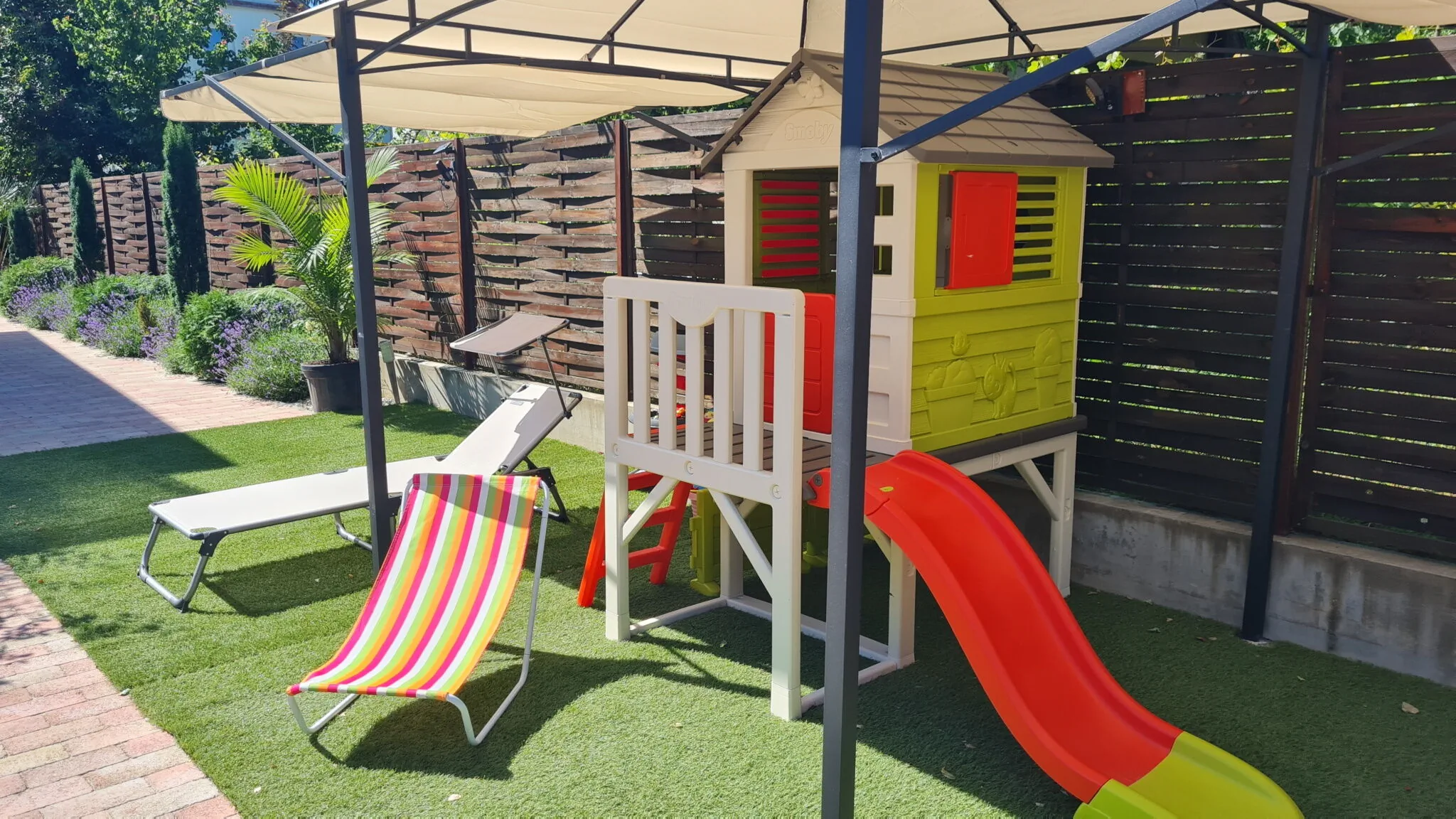 Villa Tropic Apartman Siófok – Siófok, Maďarsko