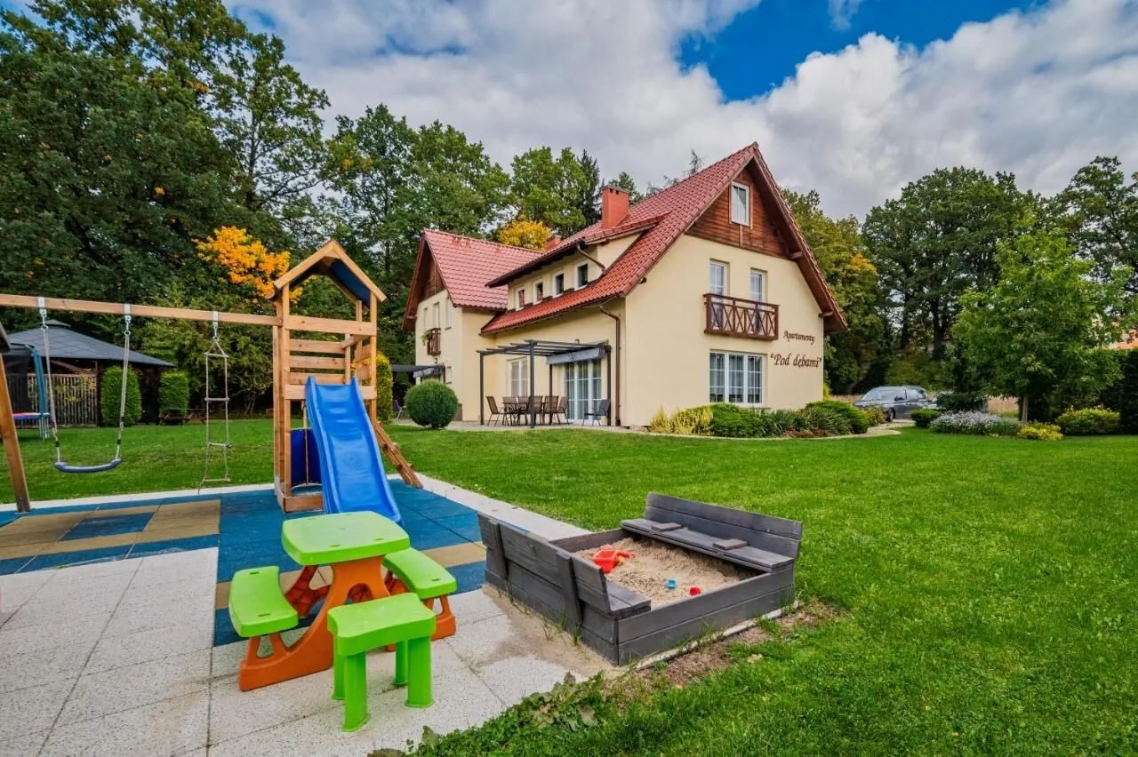 Willa Pod Dębami Kudowa-Zdrój – Kudowa-Zdrój, Polonia
