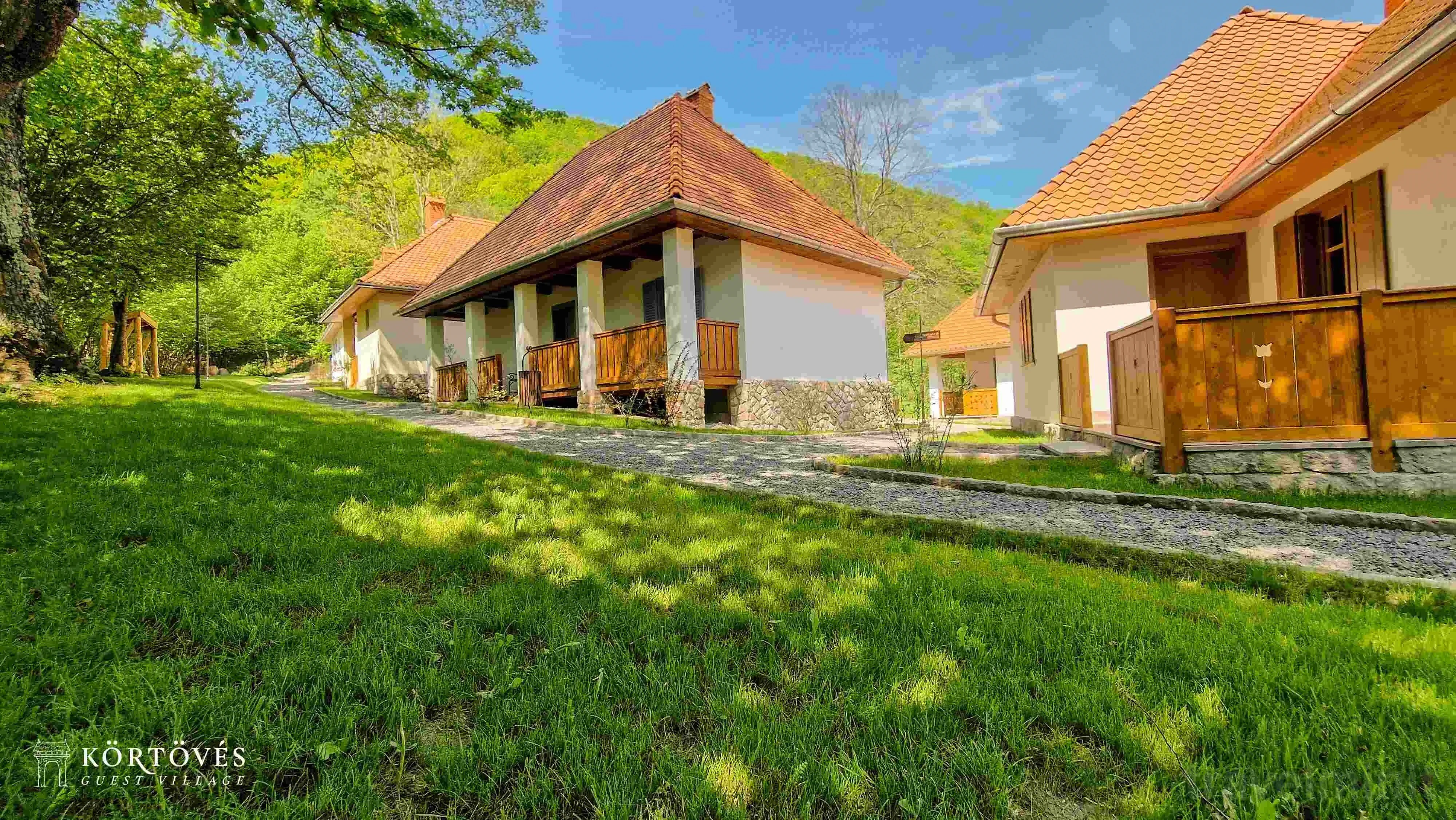 Kortoves Guest Village Vârghiș – Vârghiş, România