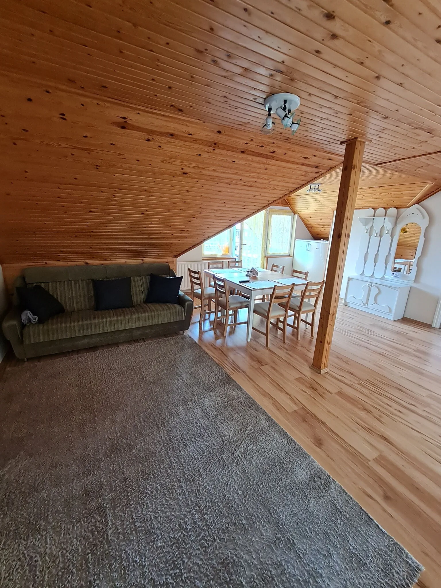 Tavirózsa Apartman Gyenesdiás – Gyenesdiás, Ungaria