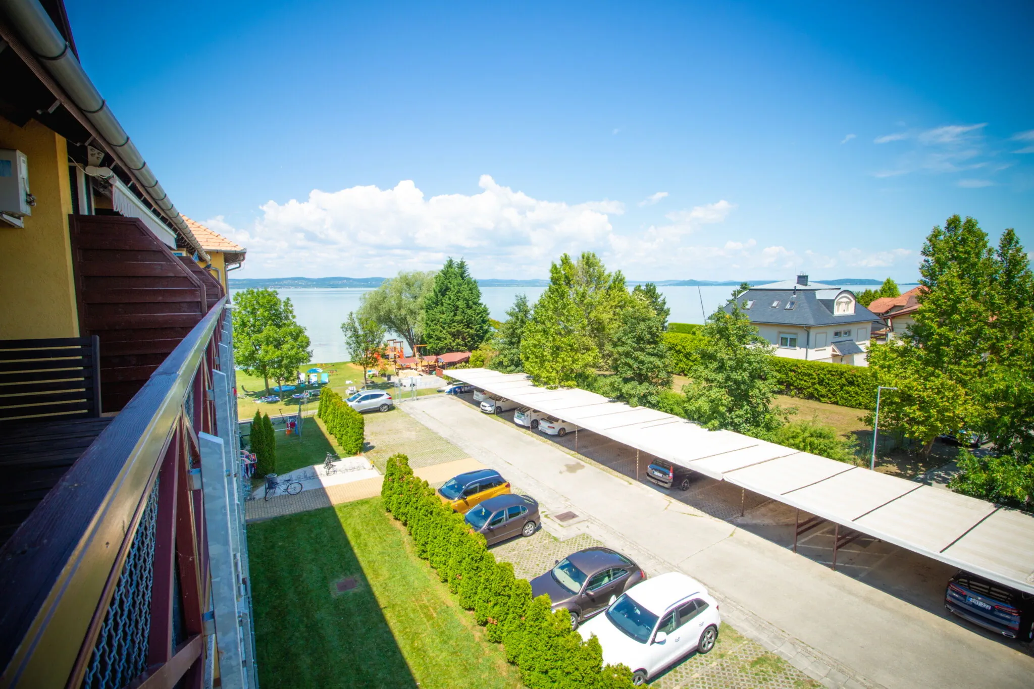 945 - Panorámás Szállás Hullám Üdülőpark Balatonőszöd - foto 2