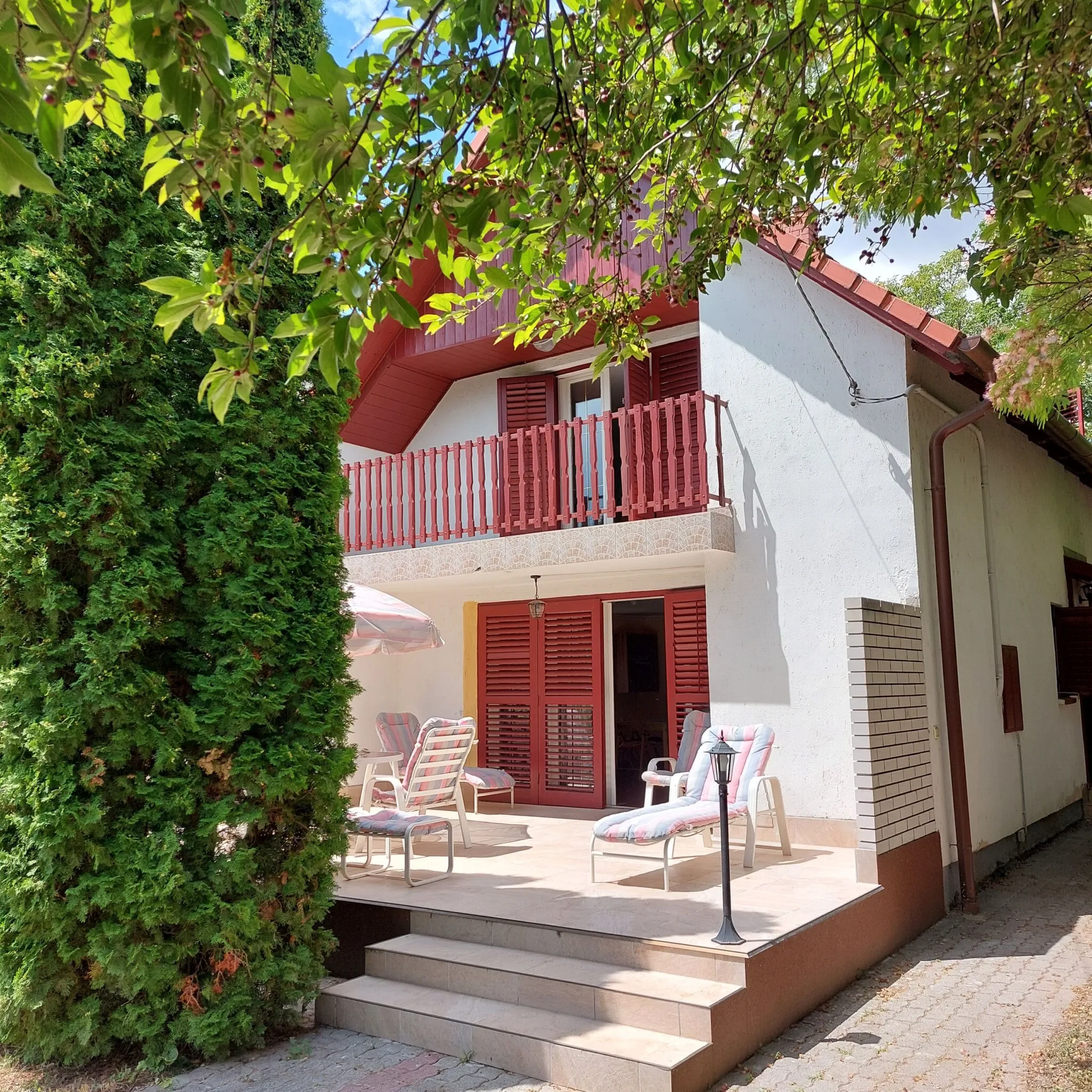 Fecske Vendégház Balatonalmádi – Balatonalmádi, Ungaria