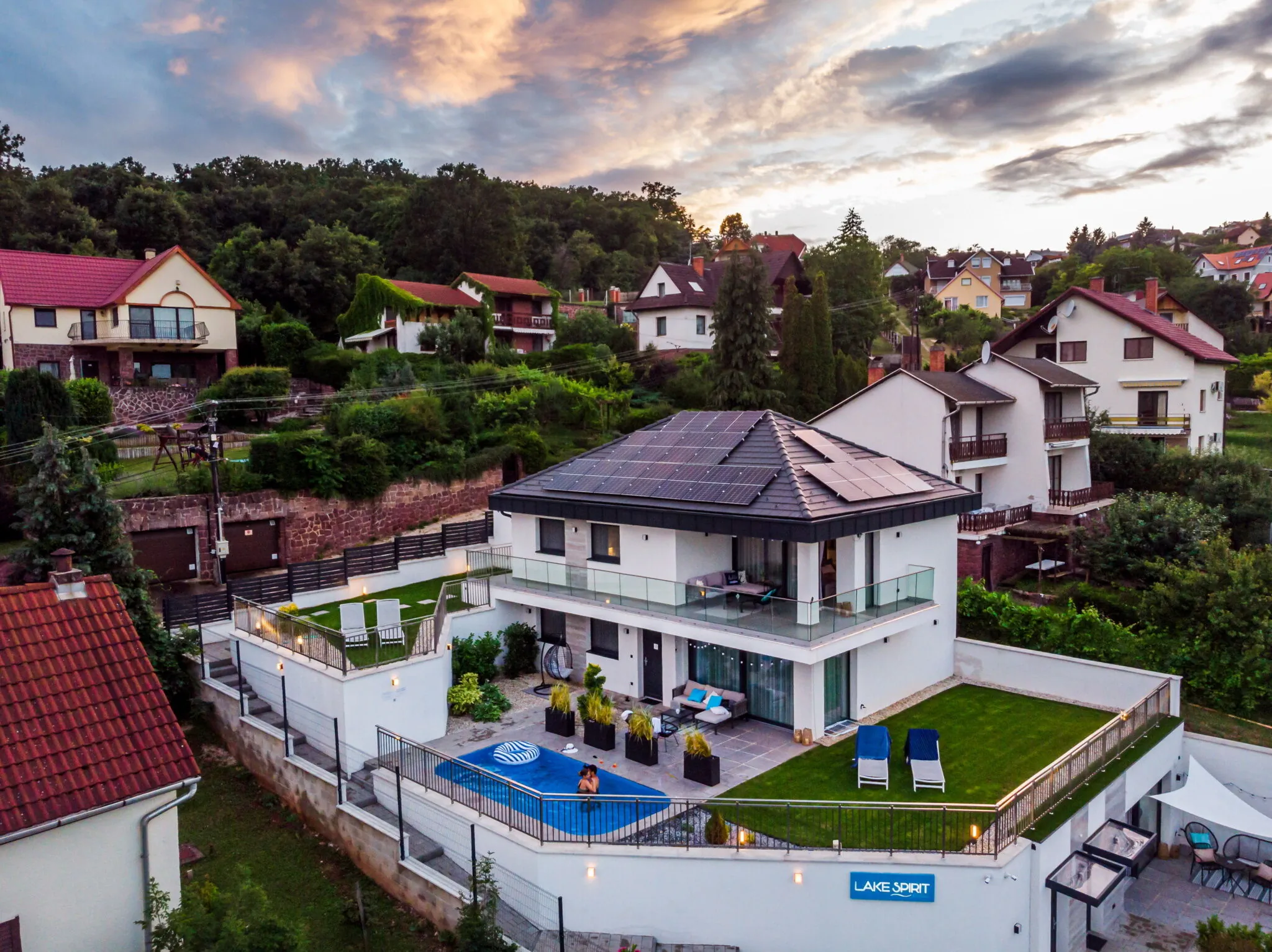 Lake Spirit Boutique Apartments Balatonalmádi – Balatonalmádi, Ungaria