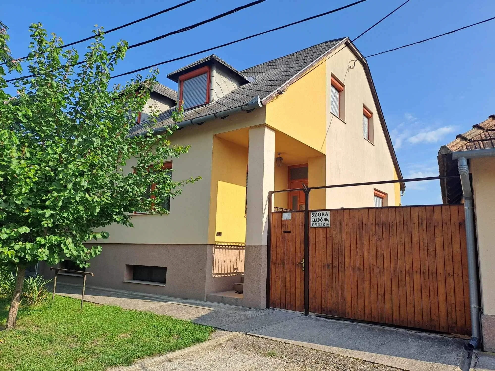 Neuhercz Apartmanok Halászi – Halászi, Ungaria
