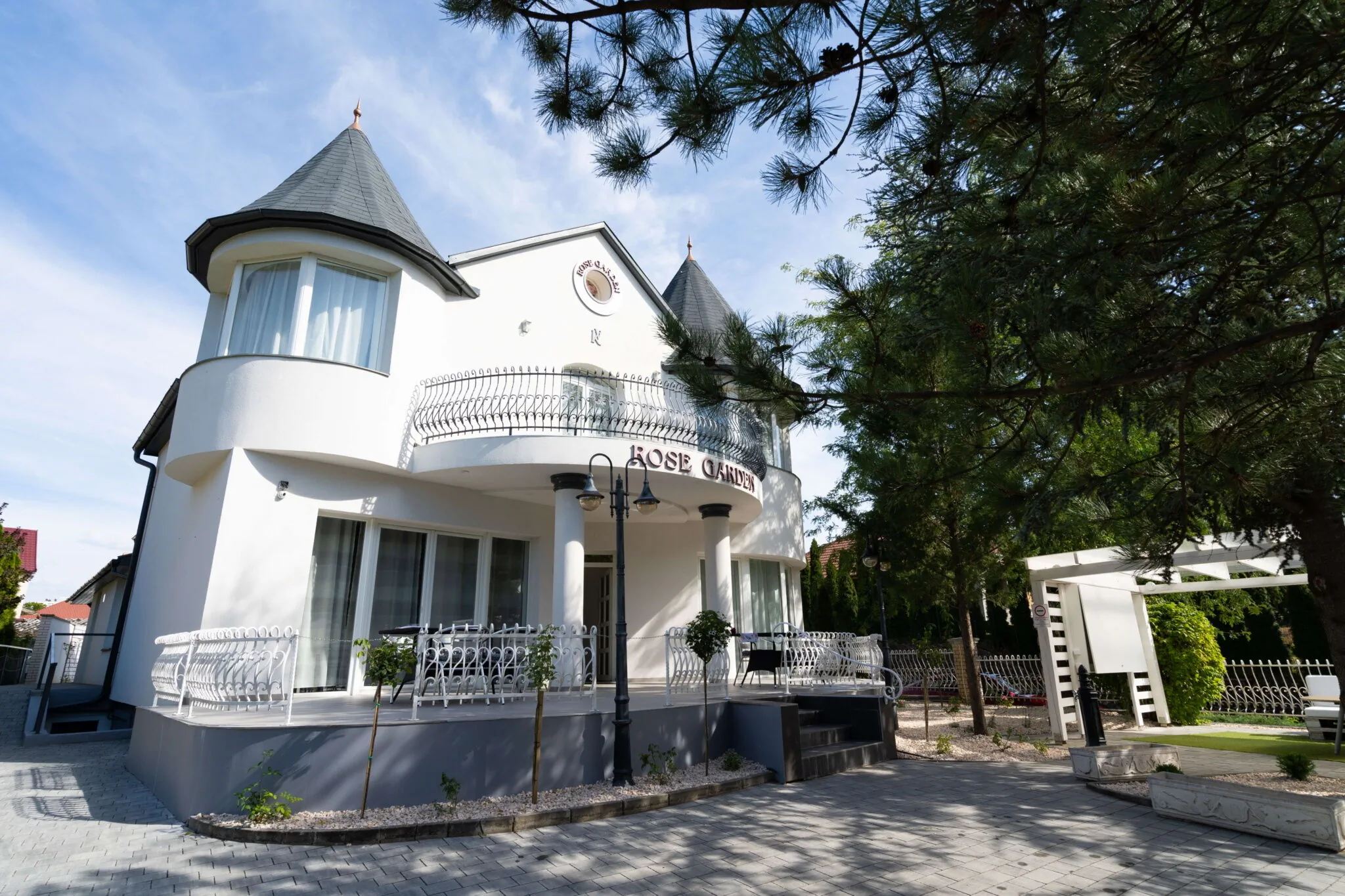 Villa Rose Garden Panzió Nyíregyháza – Nyíregyháza, Ungaria