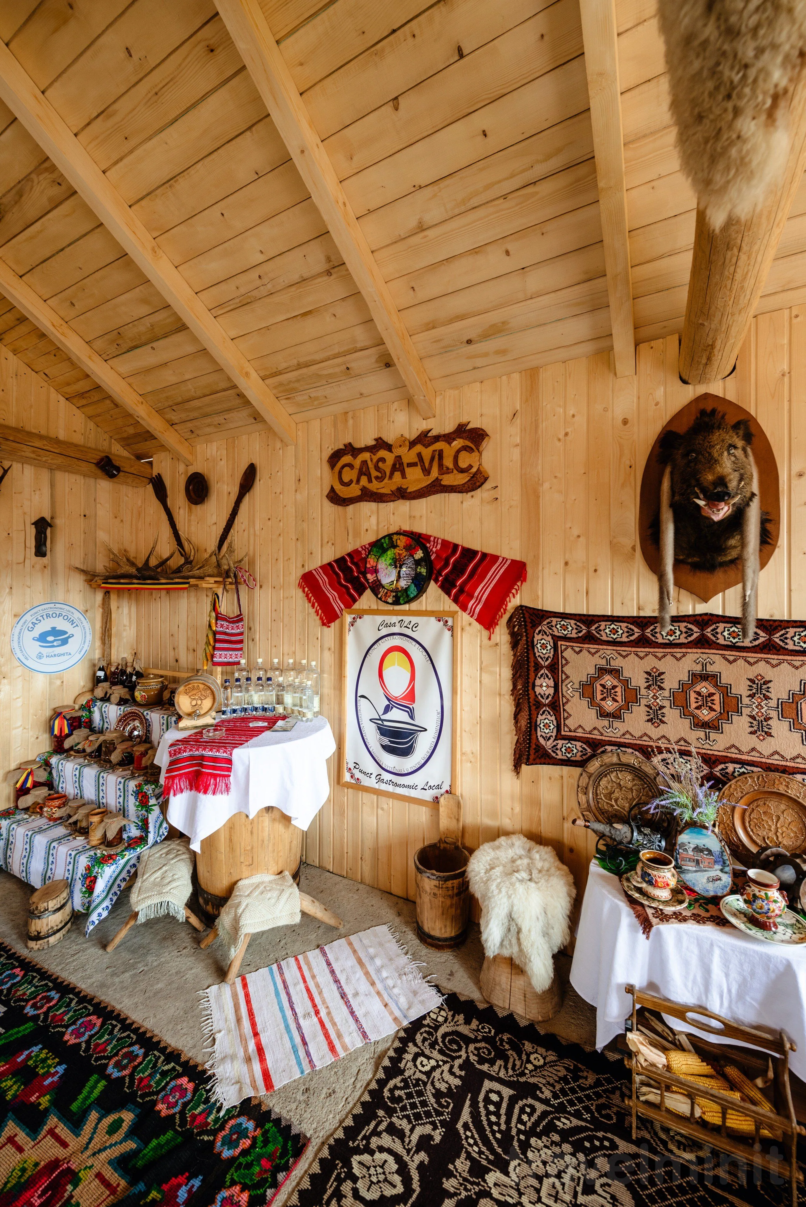 Casa VLC Punct Gastronomic Local Bilbor – Bilbor, România