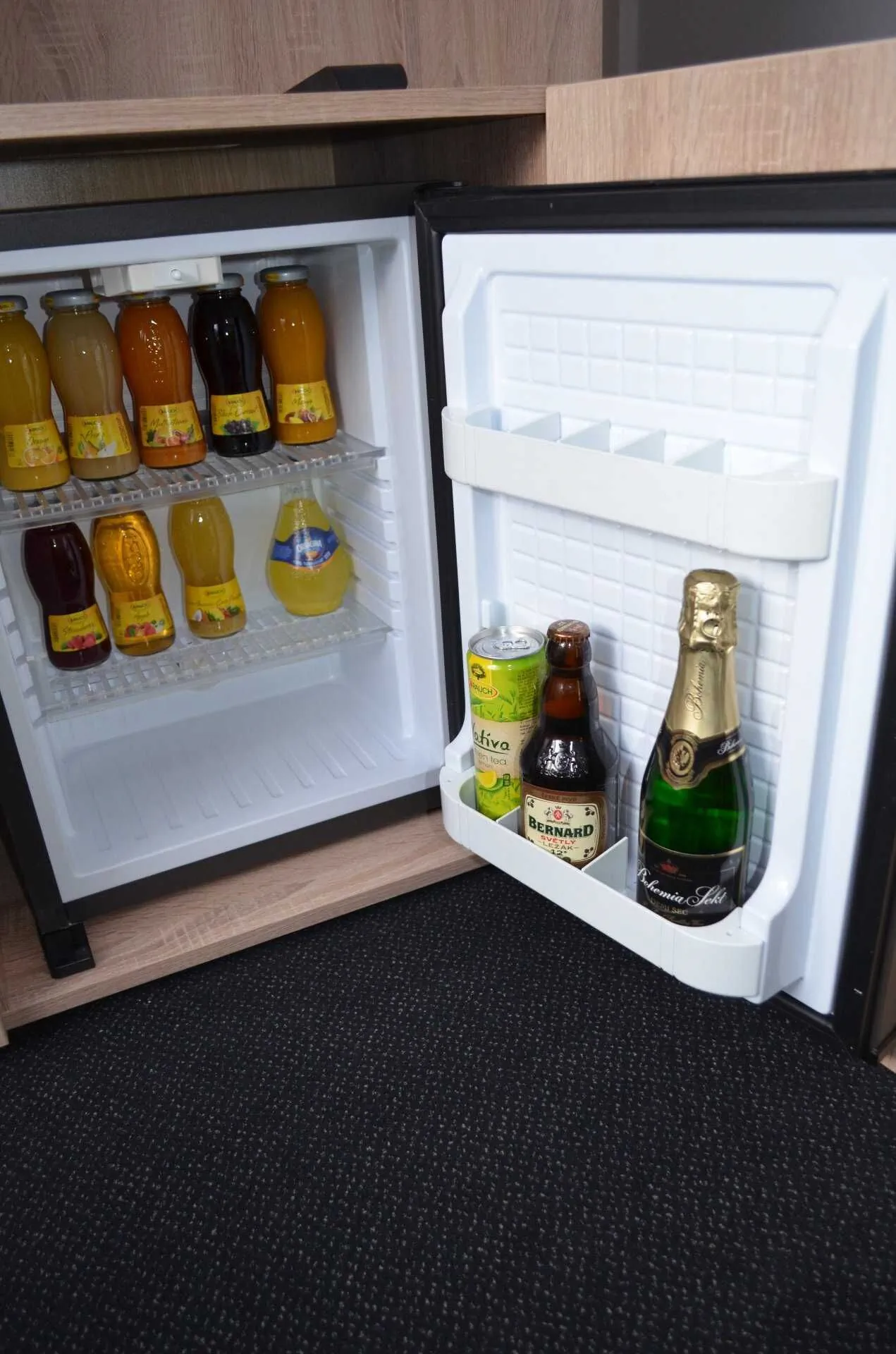 Hotel ČESKÁ FARMA Dolní Dvůr – Dolní Dvůr, Republica Cehă