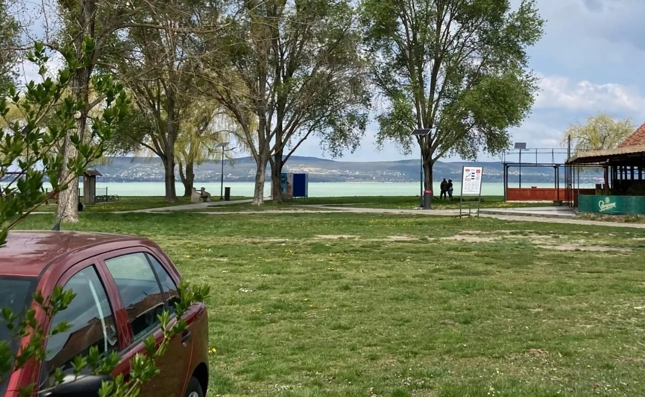 Málna Privát Nyaraló Balatonlelle – Balatonlelle, Ungaria