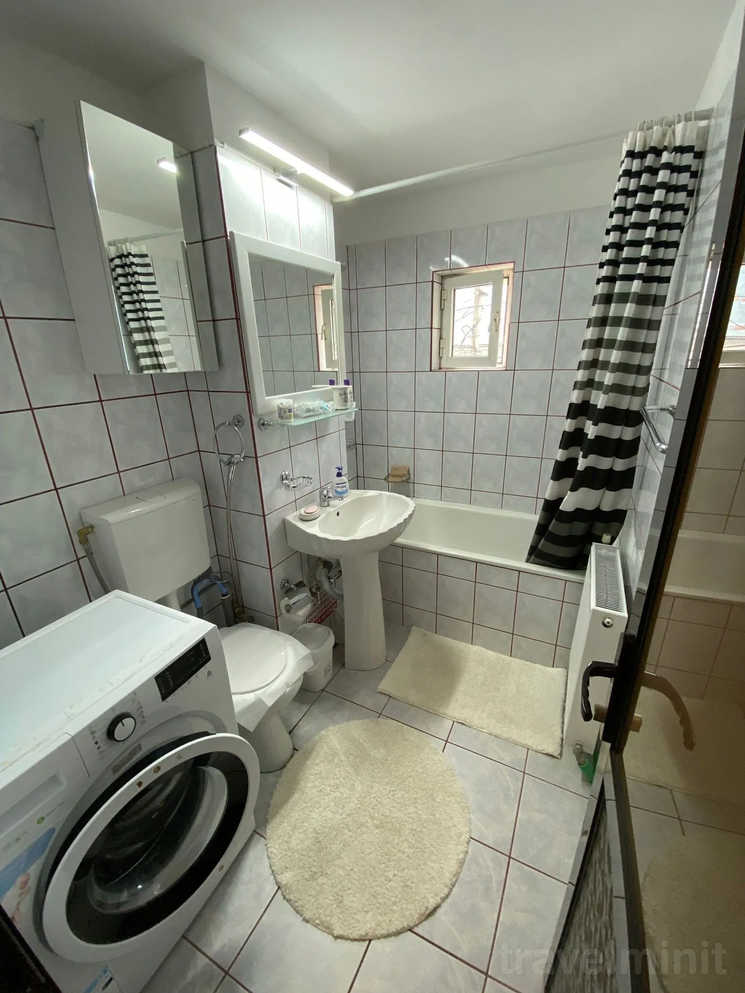 Apartament S46 Roman – Roman, România