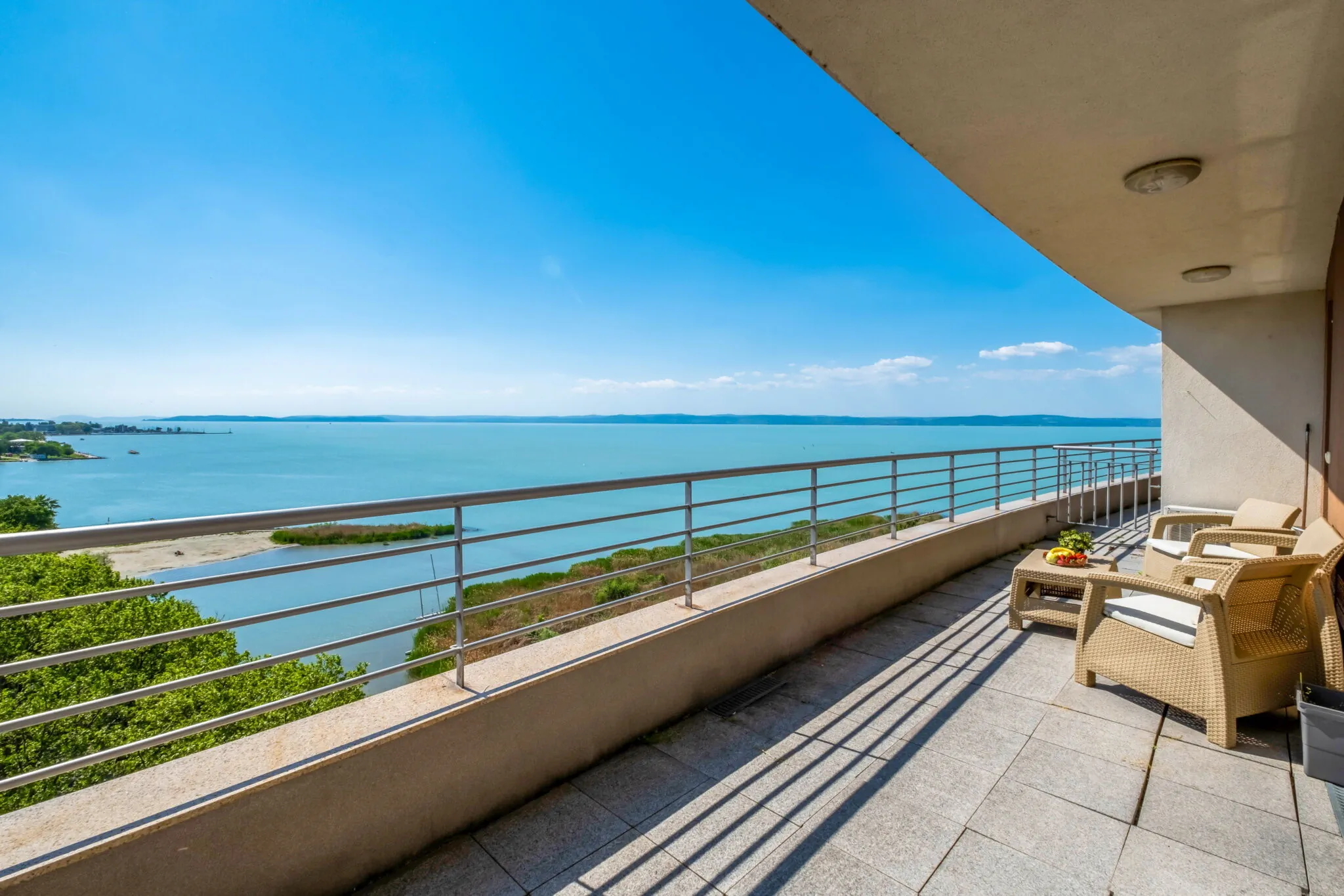 MF Club 218 Panorama Wellness Apartman Siófok - foto 10