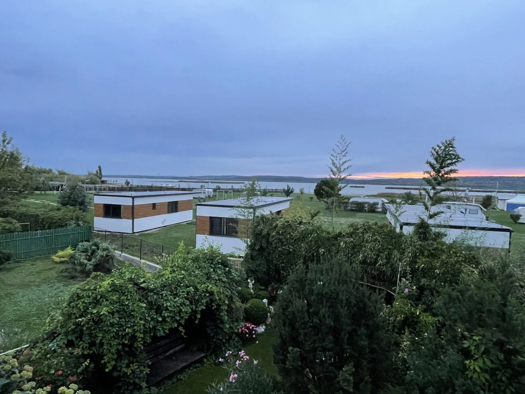 Surfcamping Relax Premium Modul Apartman Gárdony - foto 2