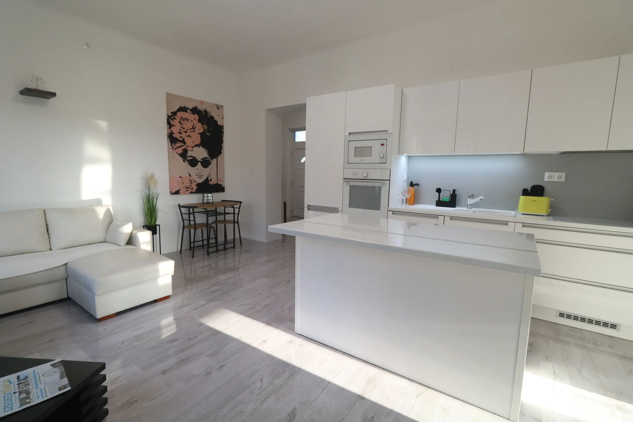 Black or white Apartman Szeged - foto 3