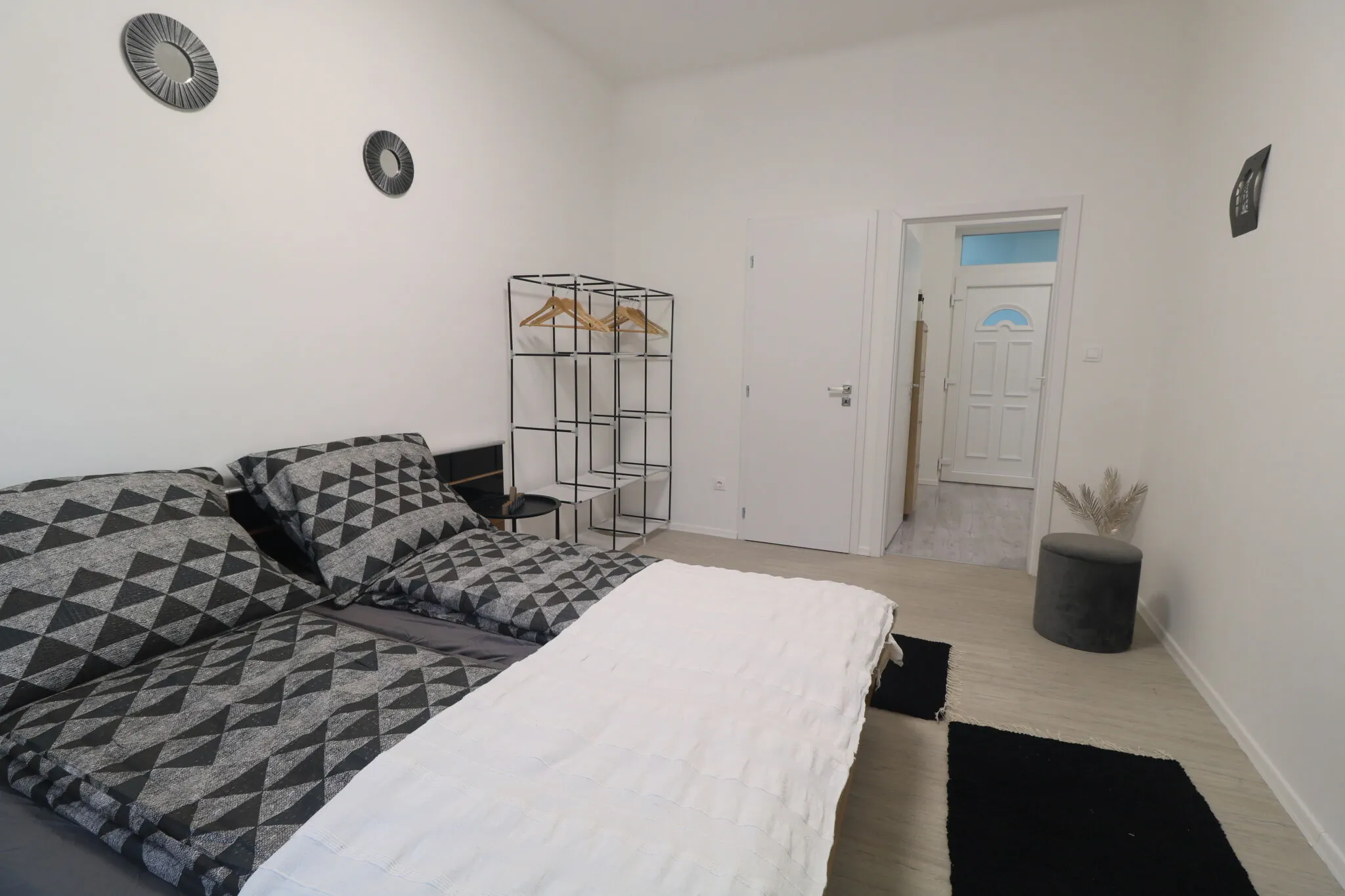 Black or white Apartman Szeged - foto 6