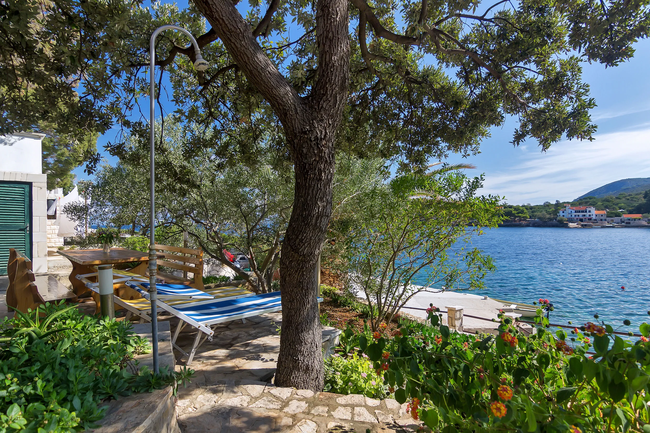House Sea rose Zastrazisce – Zastražišće, Croația