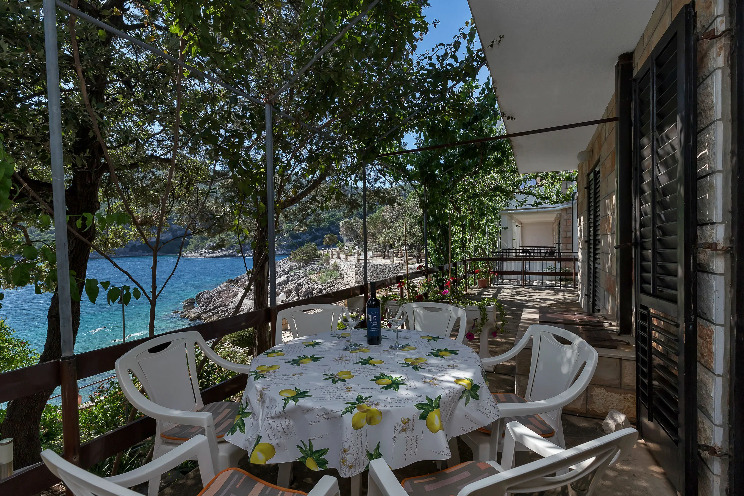 House Sea rose Zastrazisce – Zastražišće, Croația
