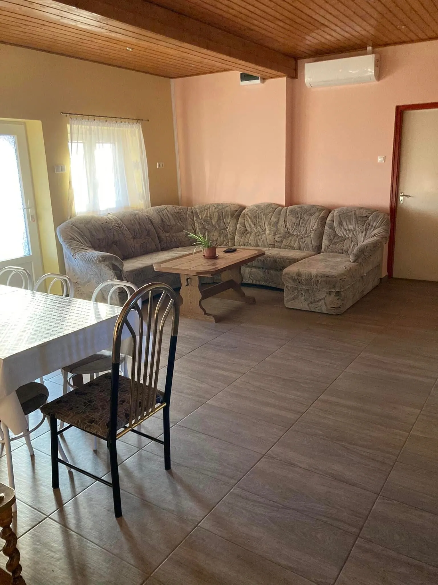 Dóra Apartman Balatonfenyves – Balatonfenyves, Maďarsko