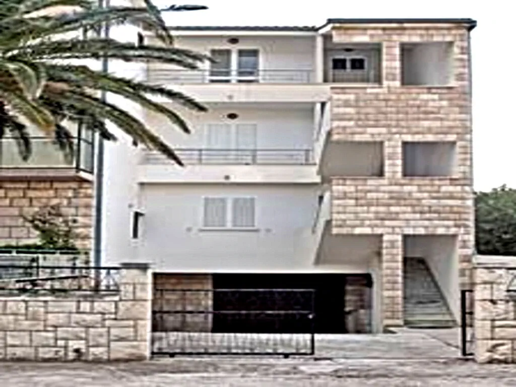 Apartmani Vela Tucepi – Tučepi, Croația