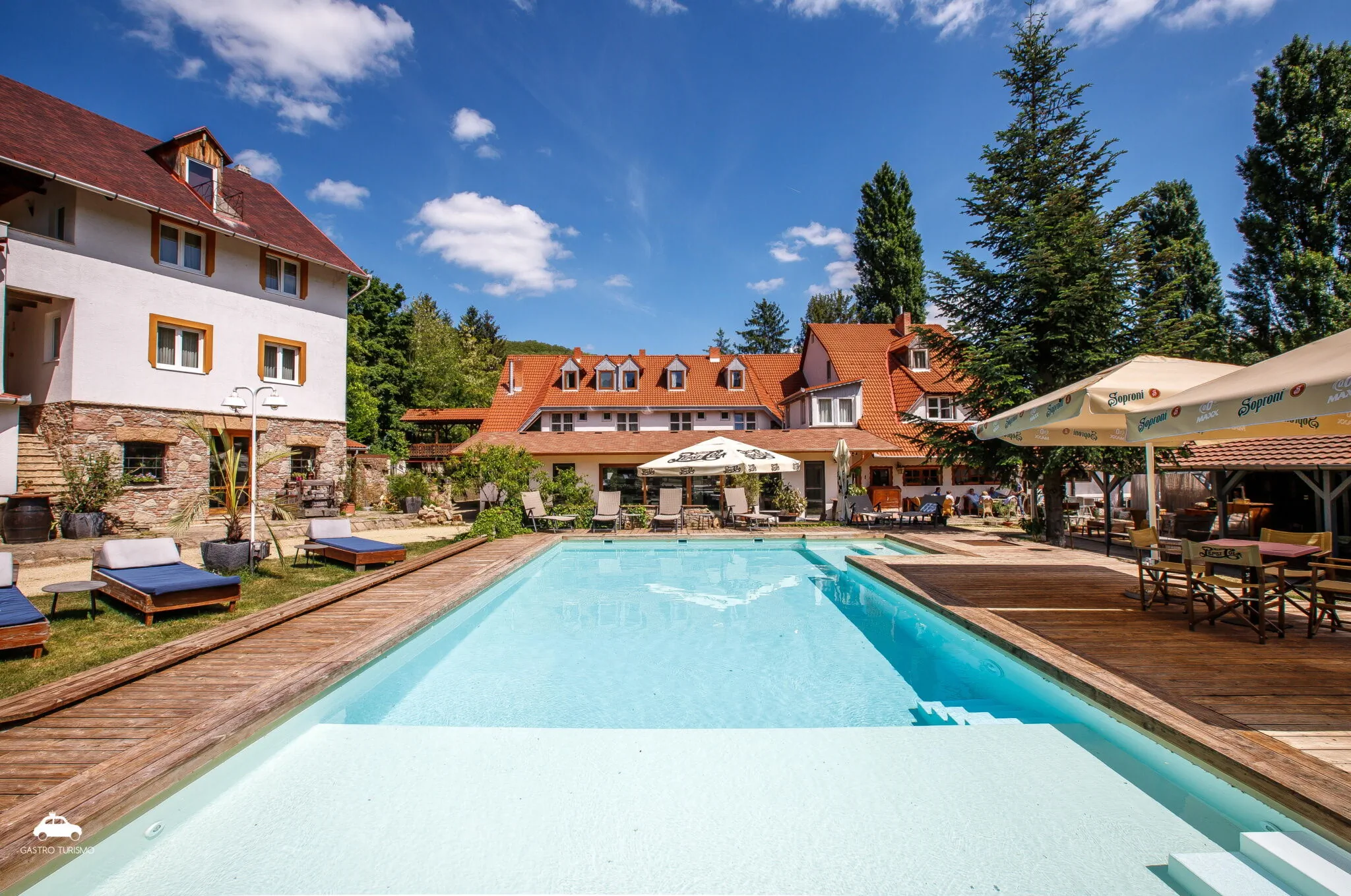 Nomád Glamping Noszvaj – Noszvaj, Węgry