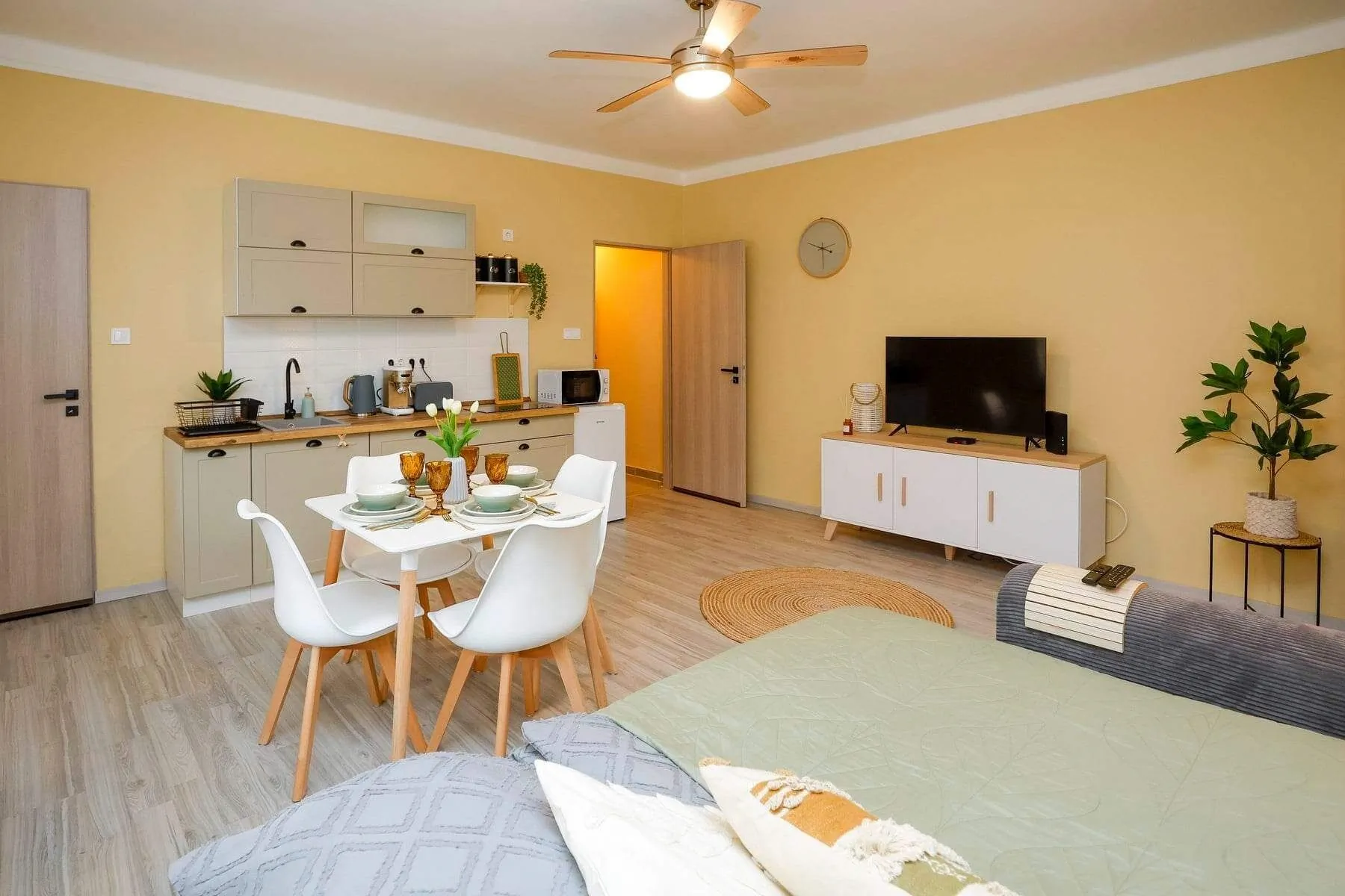 Parti Sétány Apartman Eger - foto 9