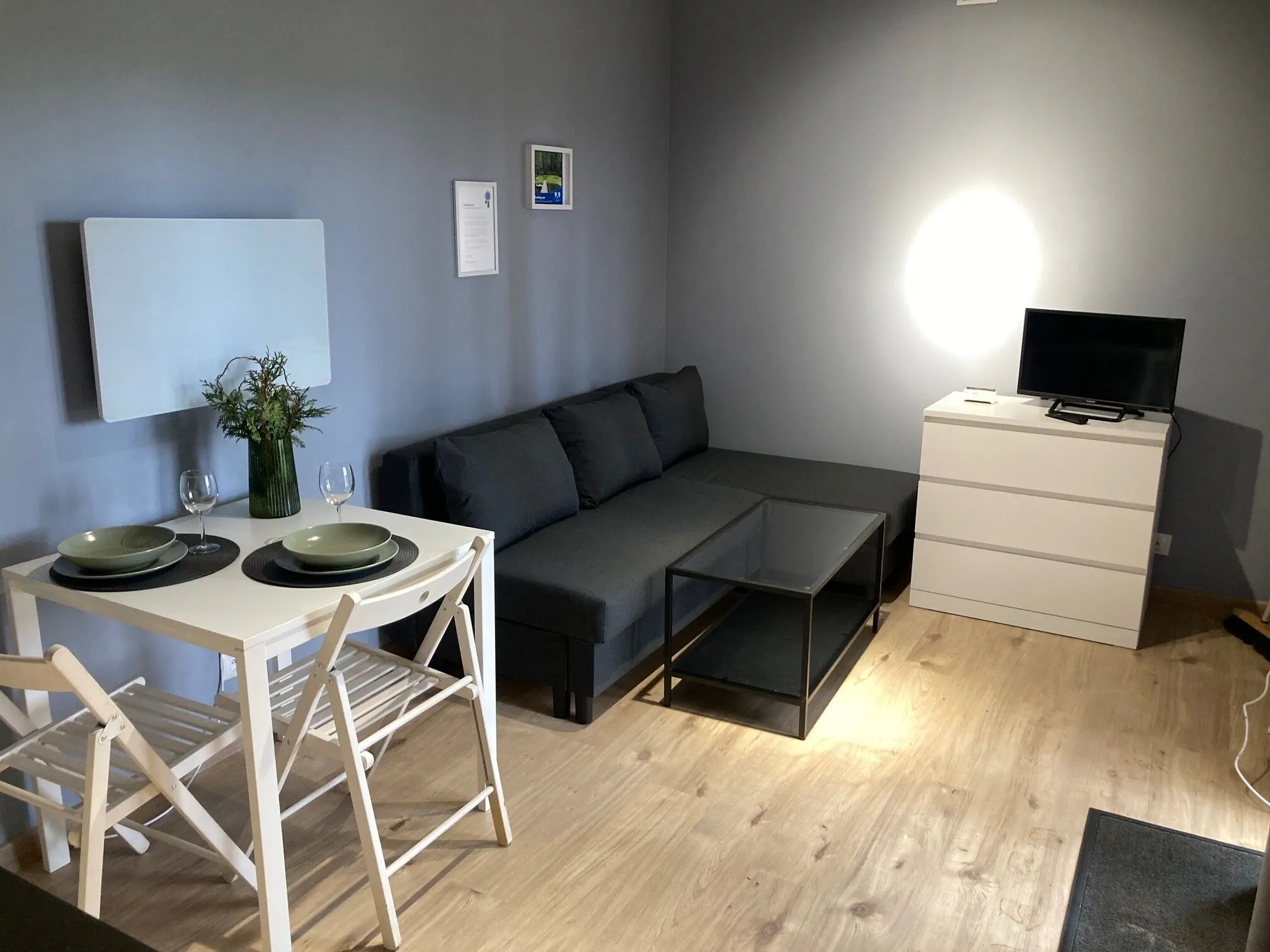 Makosieje Resort - domek 15 metrów od jeziora – Makosieje, Polonia