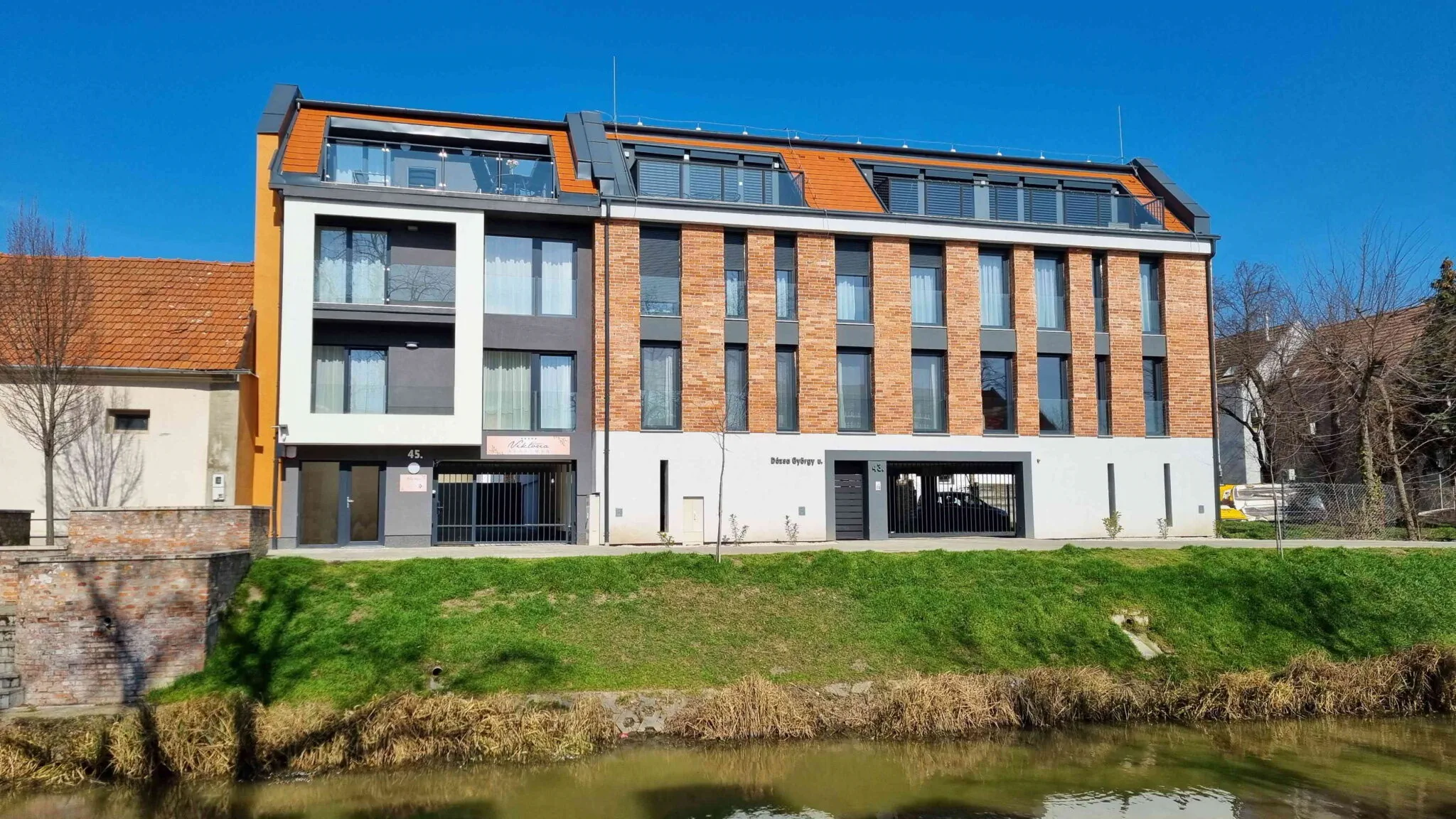 Viktória Apartman**** Gyula – Giula, Ungaria
