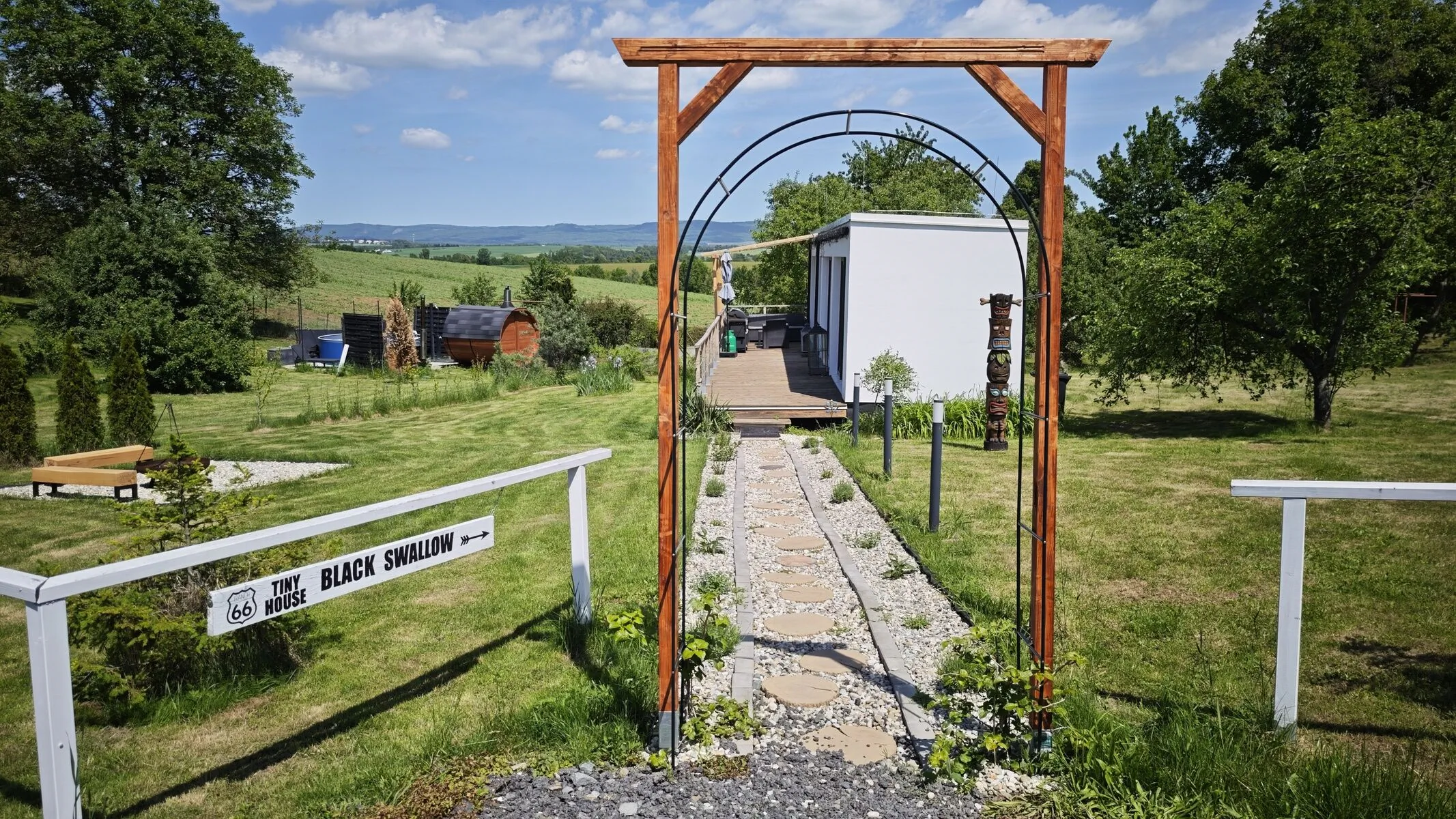 Tiny House Black Swallow (Ranch 66) Tršice – Tršice, Česká republika