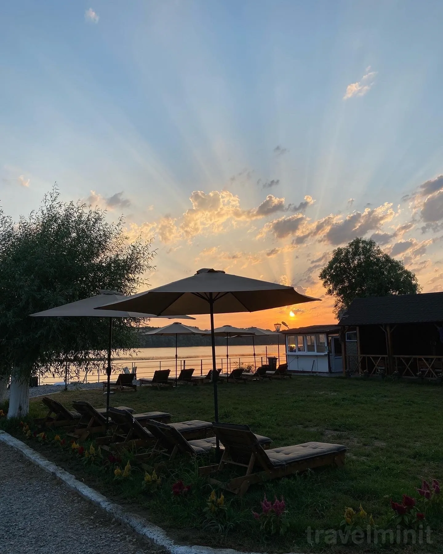 Pensiunea Laguna Bălteni Băltenii de Sus - foto 3