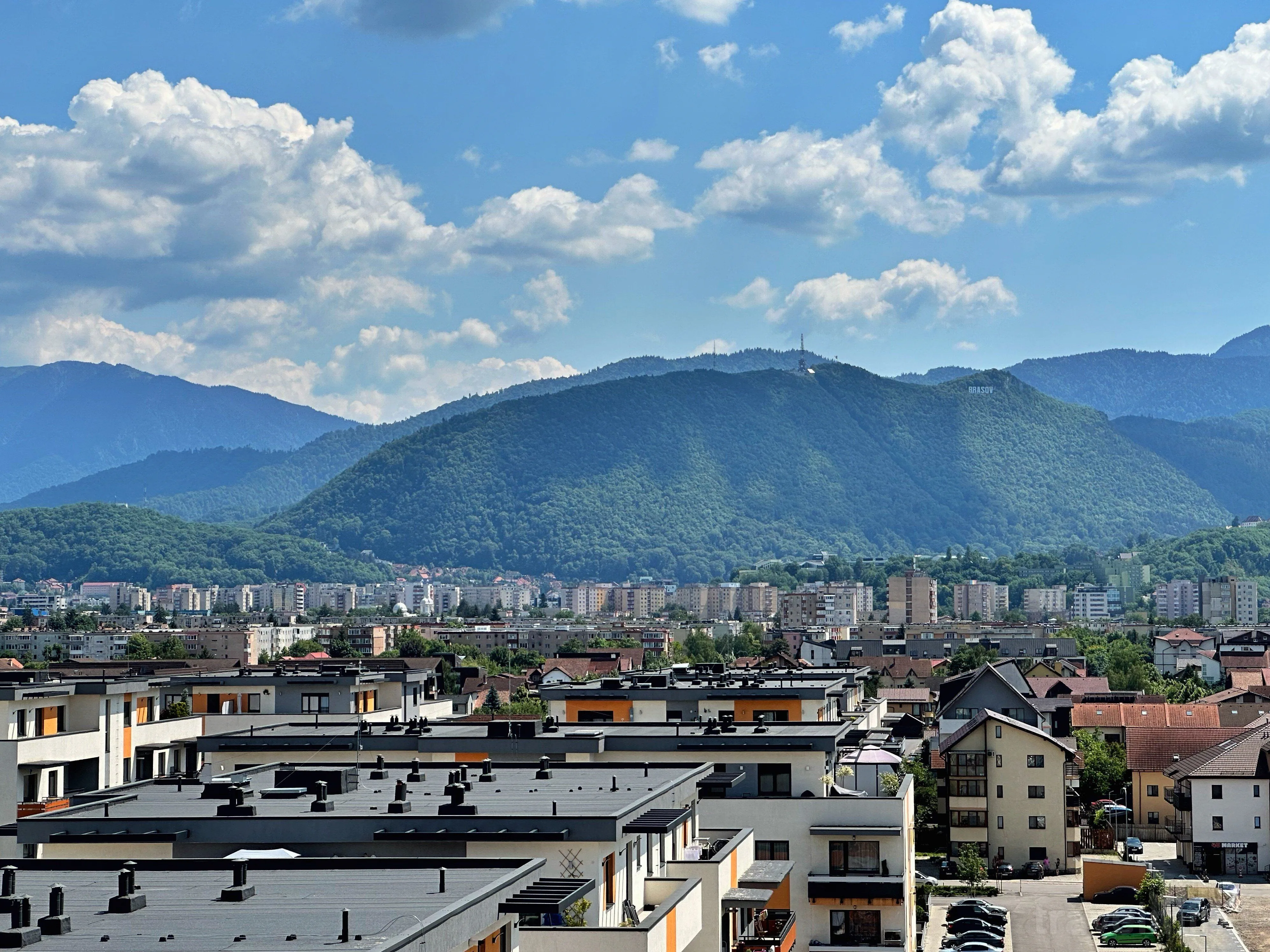 KOA | Twin Tower Brașov – Brașov, România