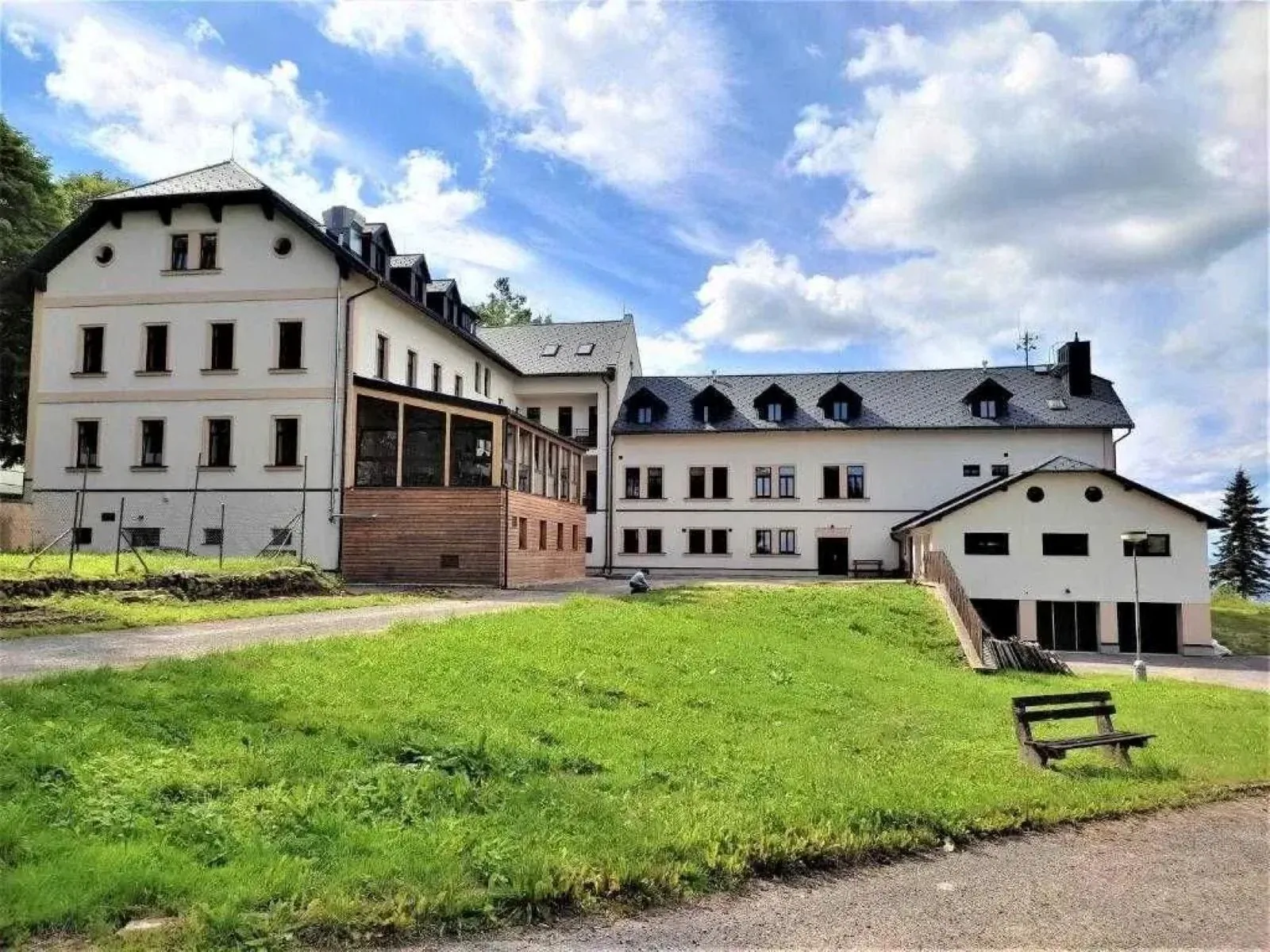 Hotel Poutní dům Králíky – Králíky, Czechy
