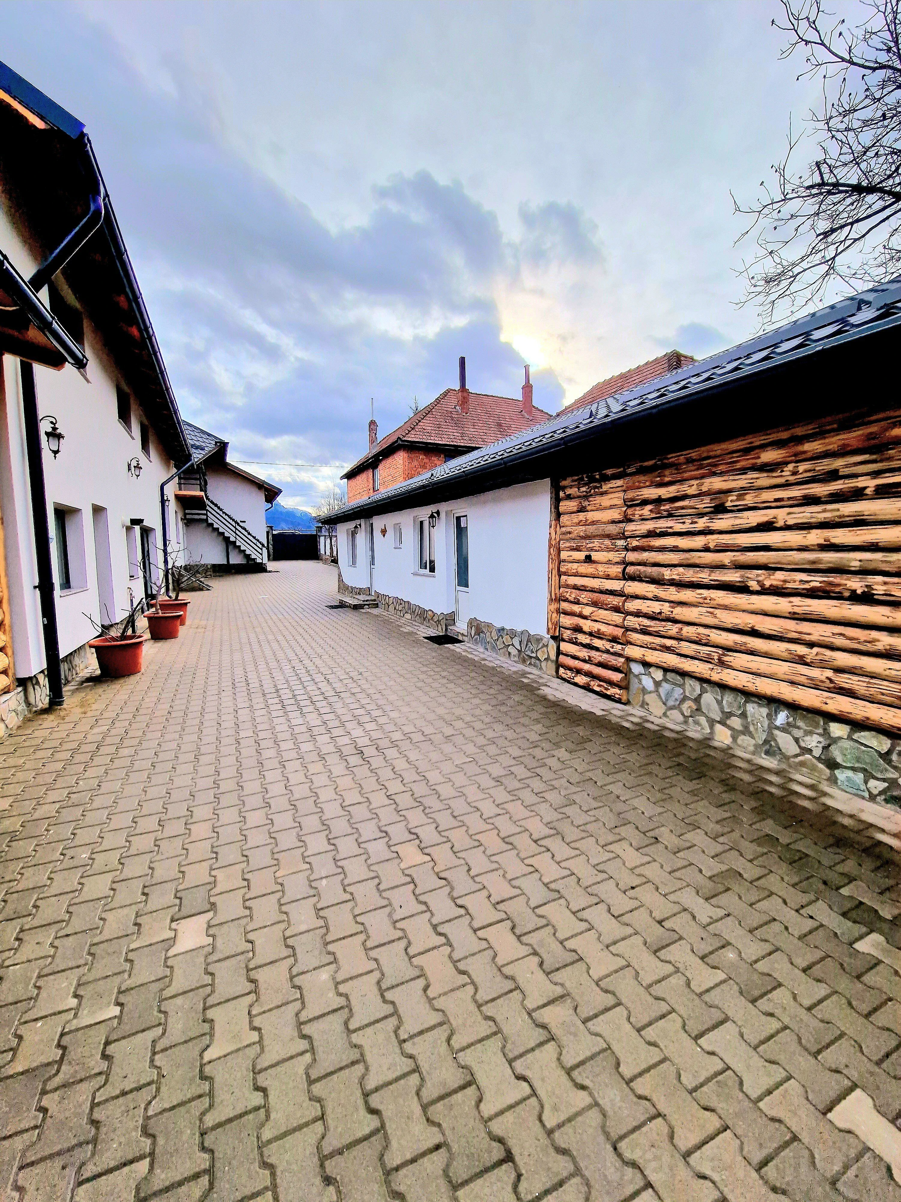 Popasul Ursului Zărnești - foto 6