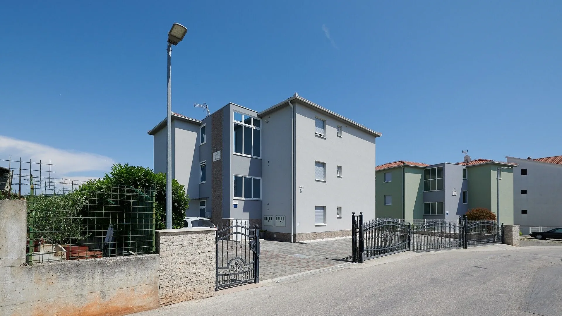 Apartments With Swimming Pool Mavarštica, Čiovo - 20230 Mavarštica – Mavarštica, Croația
