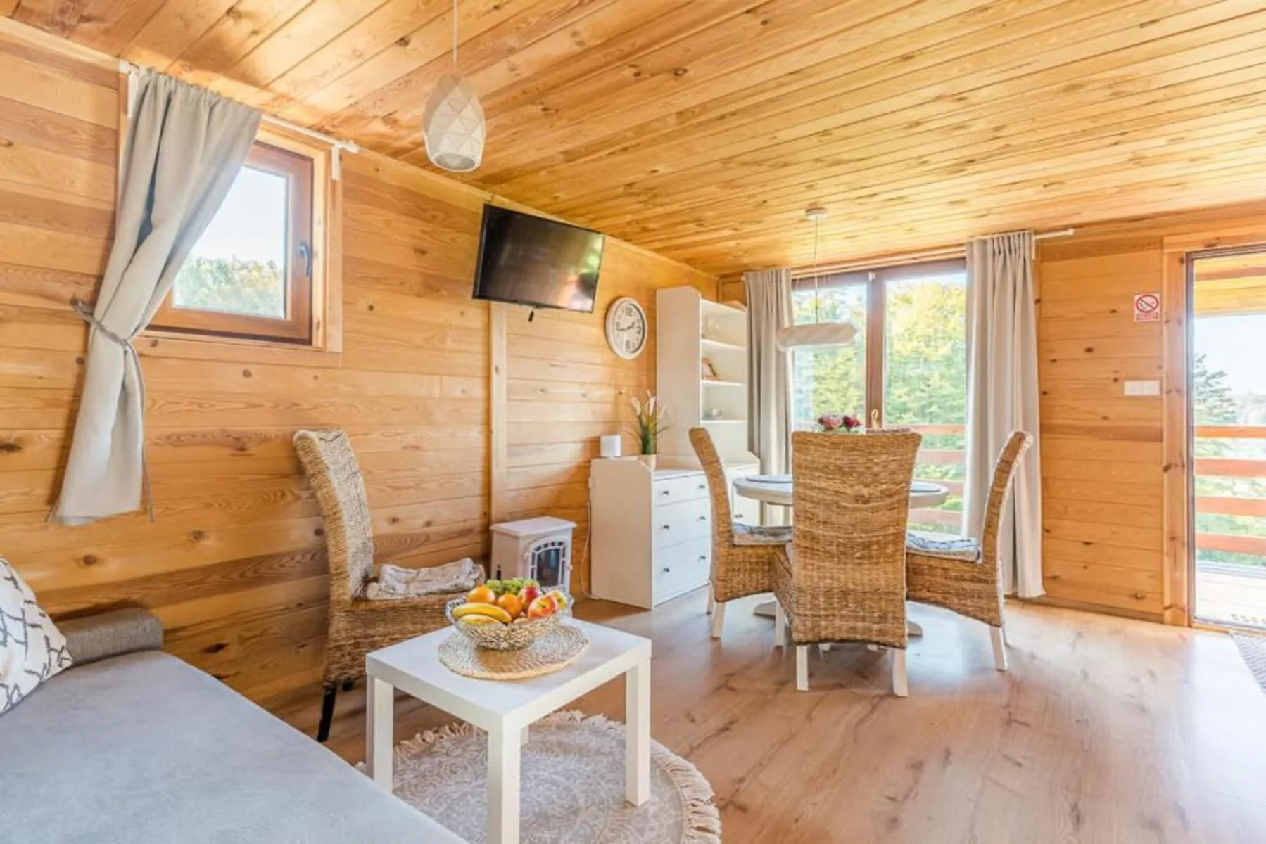ZACISZE Domek na Kaszubach Brodnica Dolna z balią z jacuzzi – Brodnica Dolna, Polska