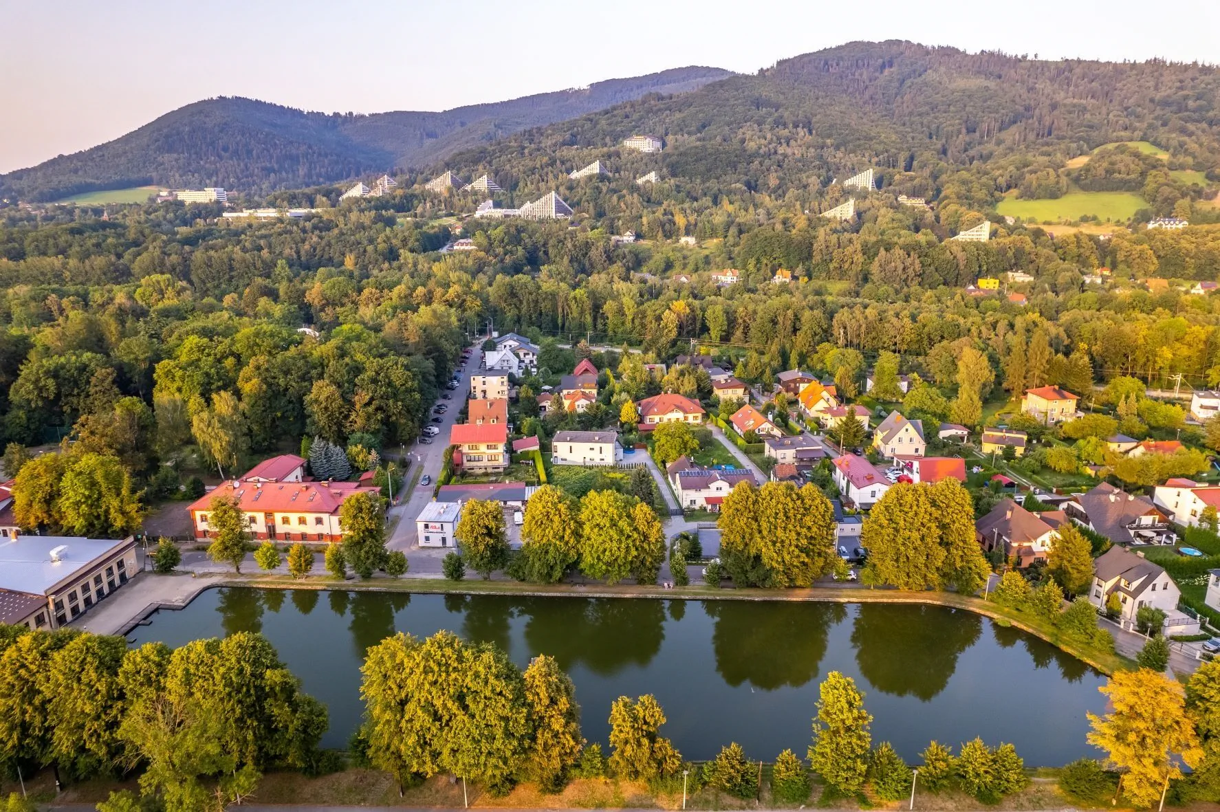 Apartamenty Nad Stawem Ustroń – Ustroń, Polonia