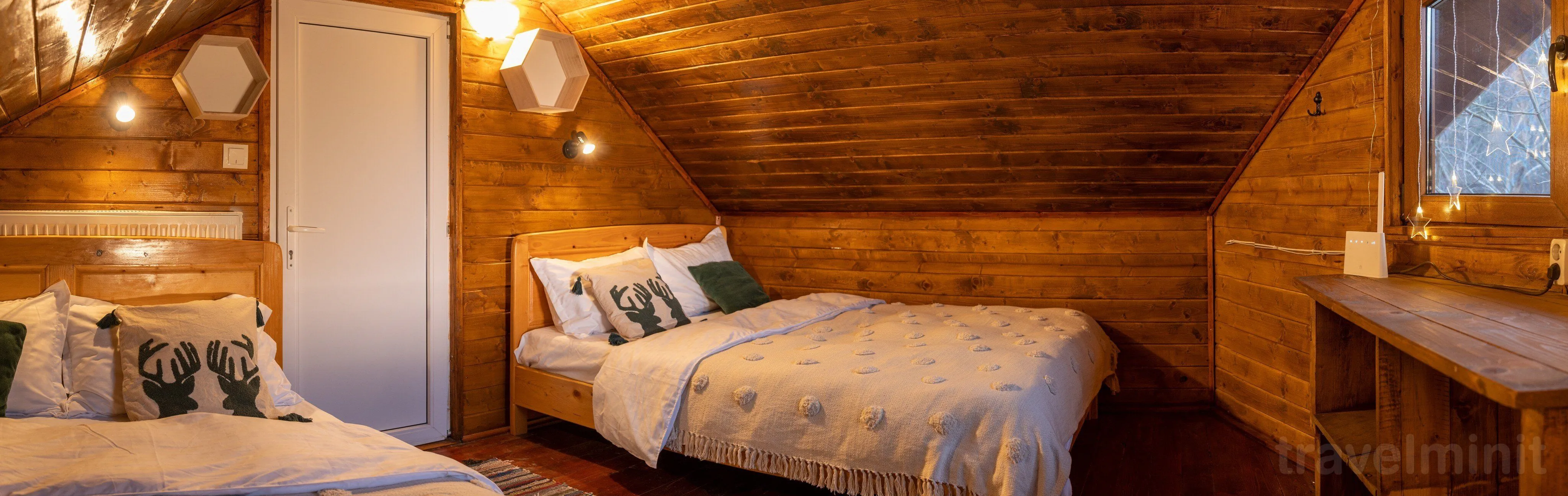 Biniște Tiny House by the River Dejani – Dejani, România