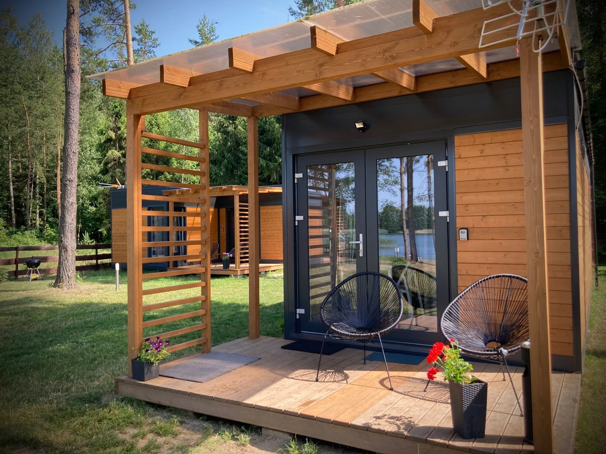 Makosieje Resort - domek 30 metrów od jeziora – Makosieje, Polonia