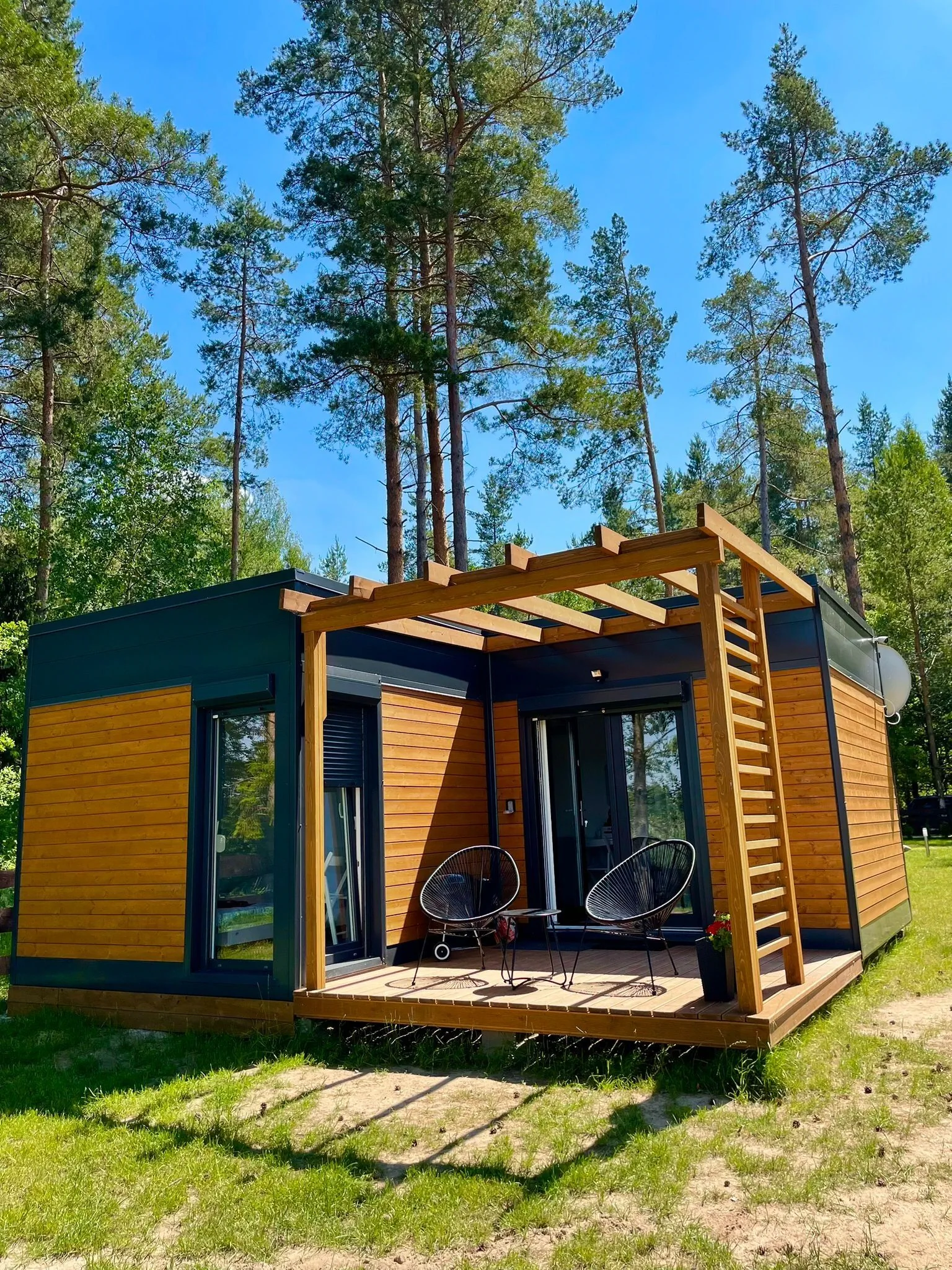 Makosieje Resort - domek 30 metrów od jeziora – Makosieje, Polonia