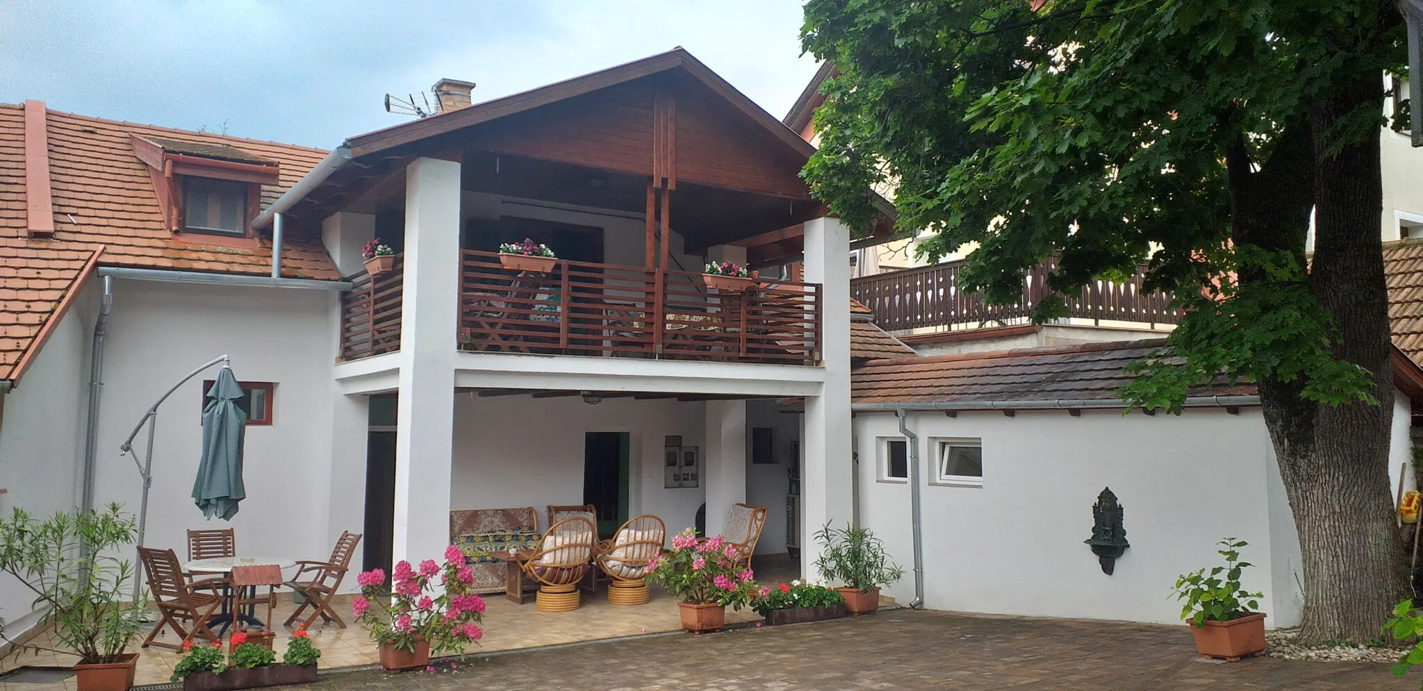 Fészek Apartmanház Balatonfüred - foto 1