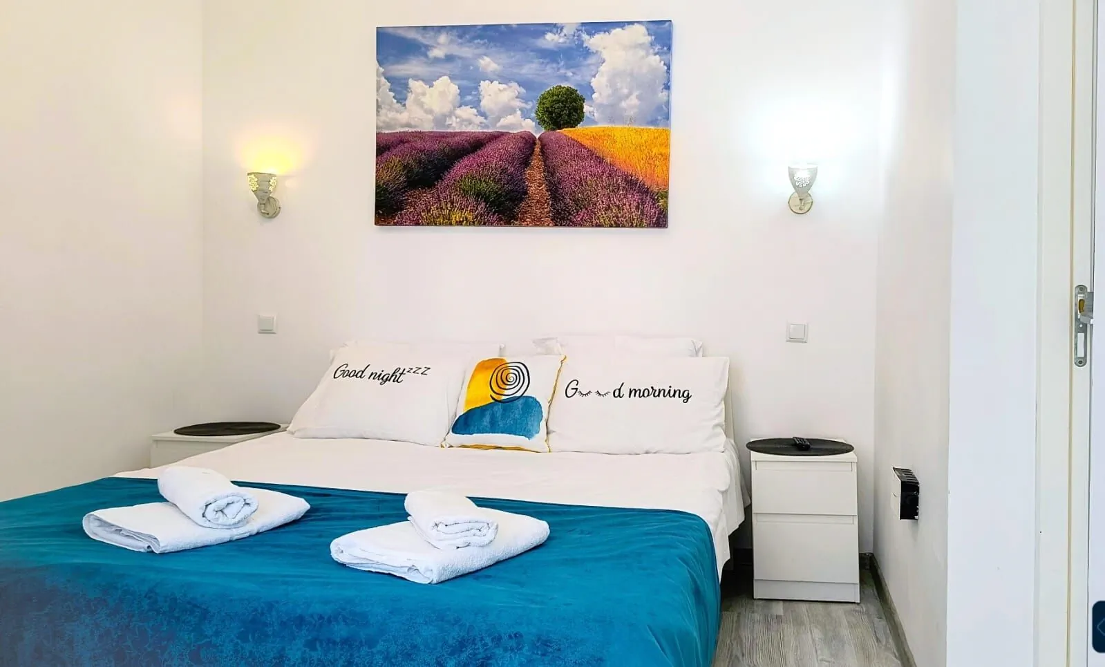 Apartamente Roșu Litoral Saturn – Saturn, România