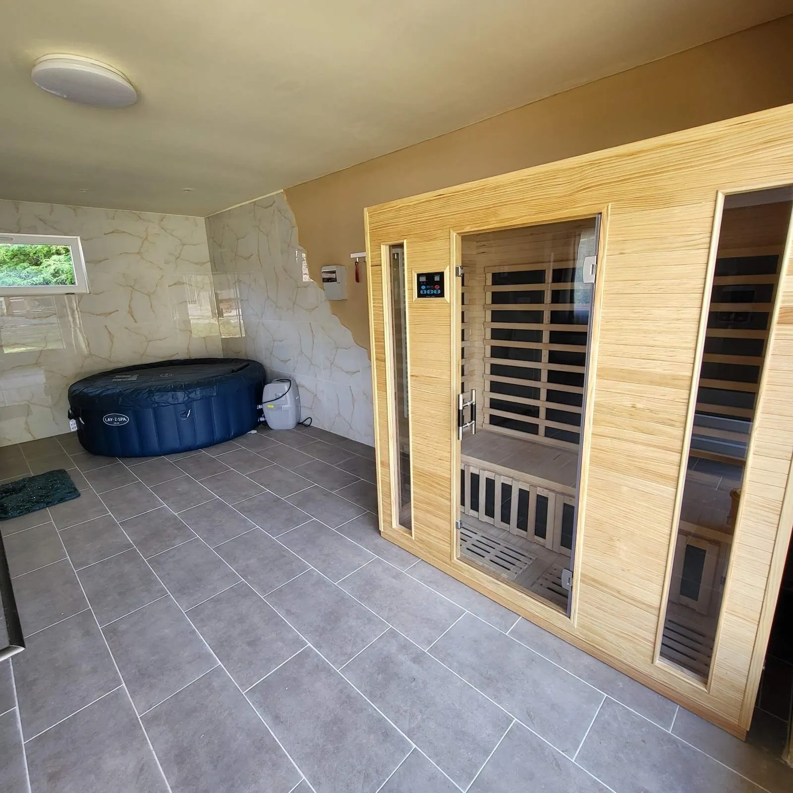 White Luxury Cottage-Mátrai Vadászház Mátraterenye – Mátraterenye, Maďarsko