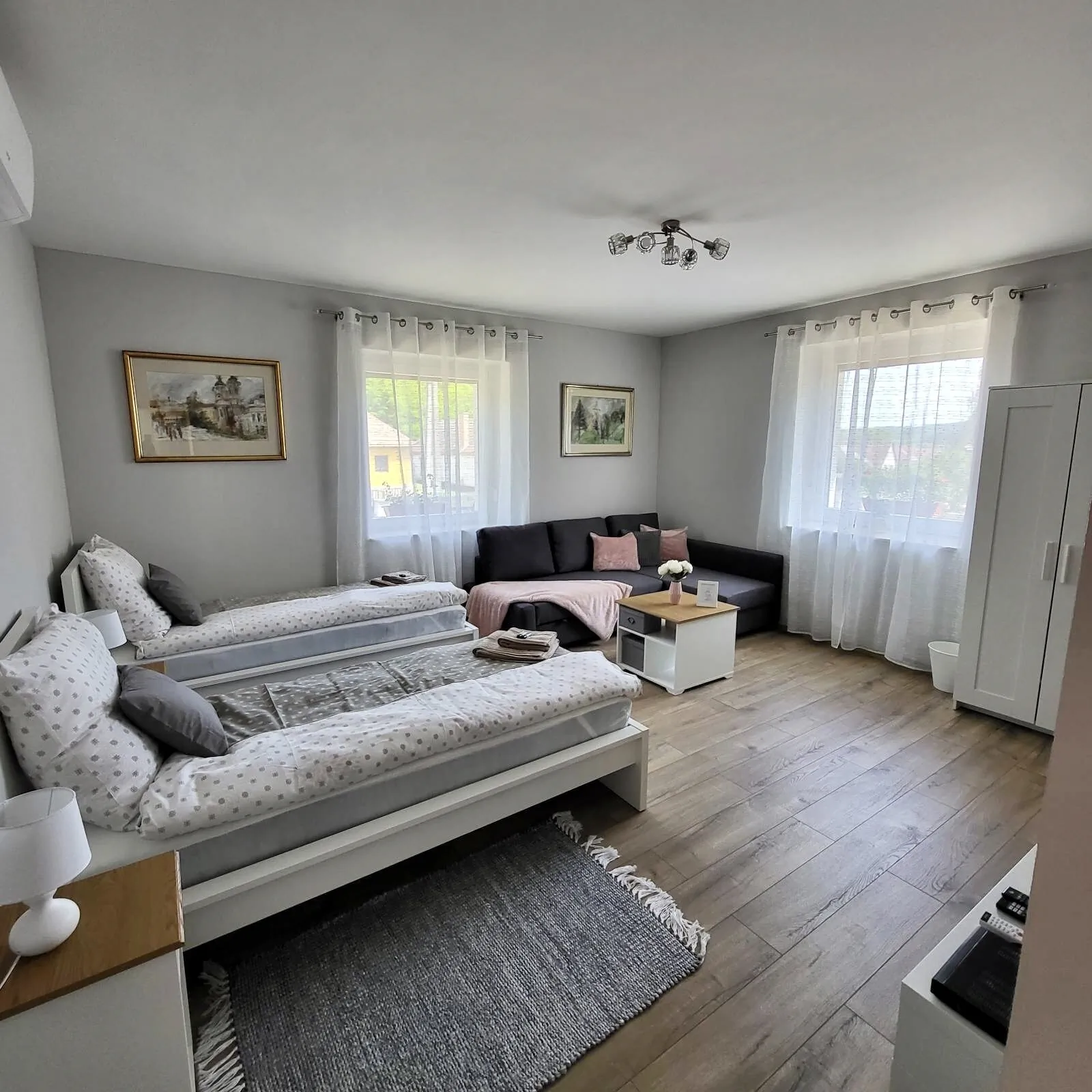 White Luxury Cottage-Mátrai Vadászház Mátraterenye – Mátraterenye, Maďarsko