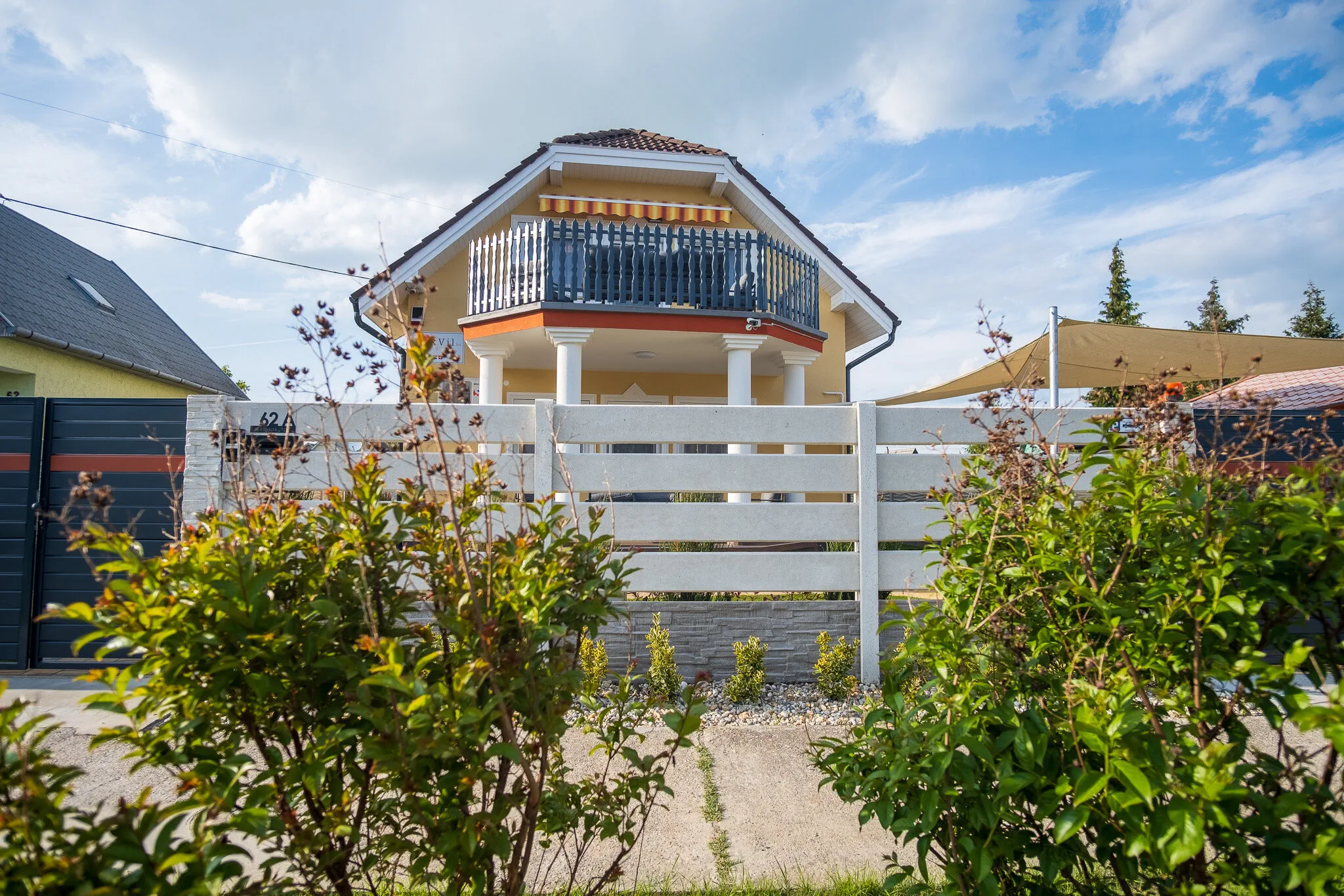 Luxvil Apartman Balatonkeresztúr – Balatonkeresztúr, Ungaria