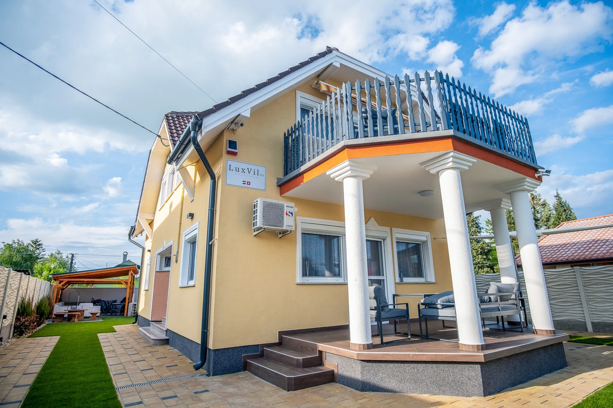 Luxvil Apartman Balatonkeresztúr – Balatonkeresztúr, Ungaria