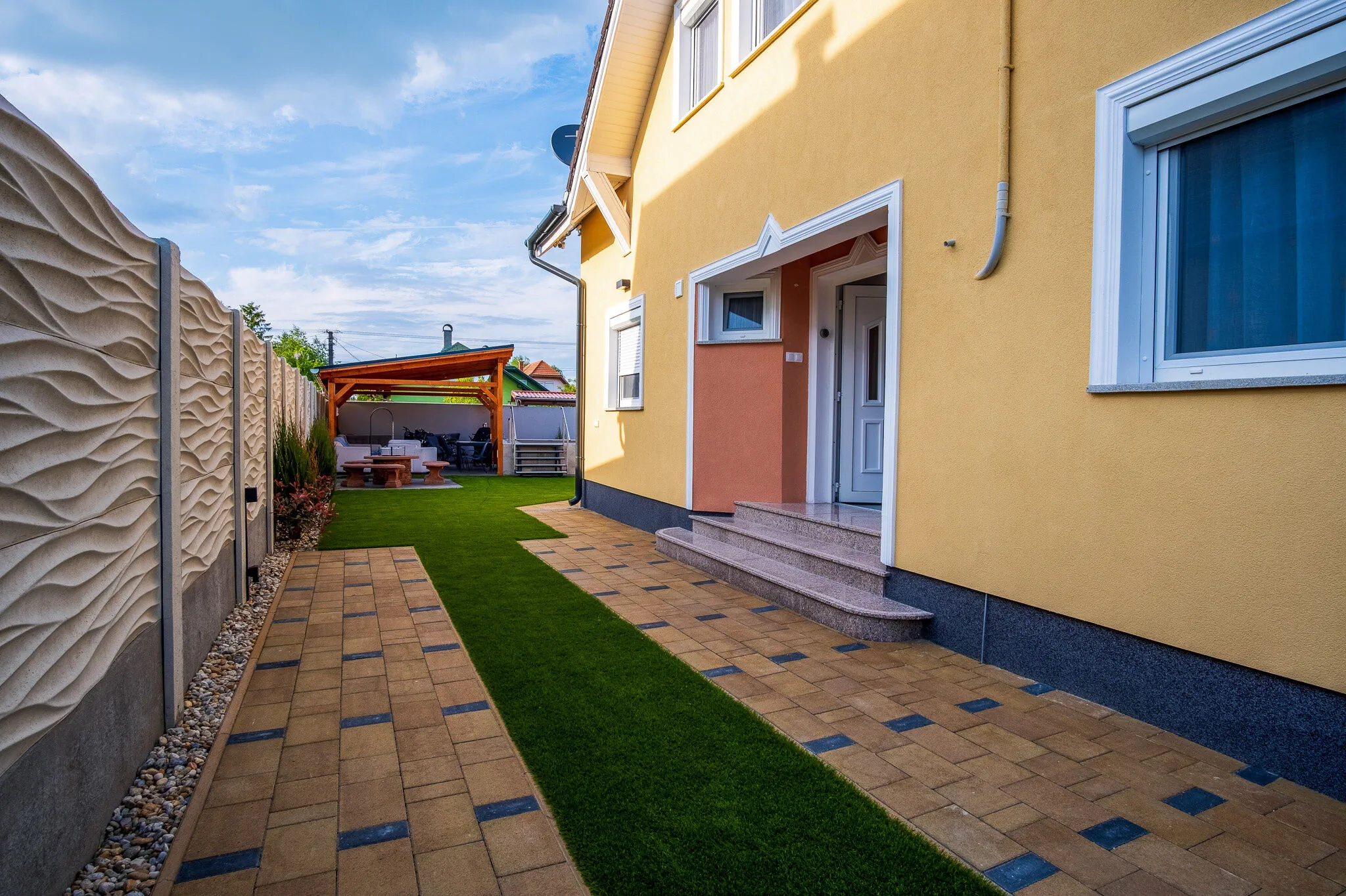 Luxvil Apartman Balatonkeresztúr – Balatonkeresztúr, Ungaria