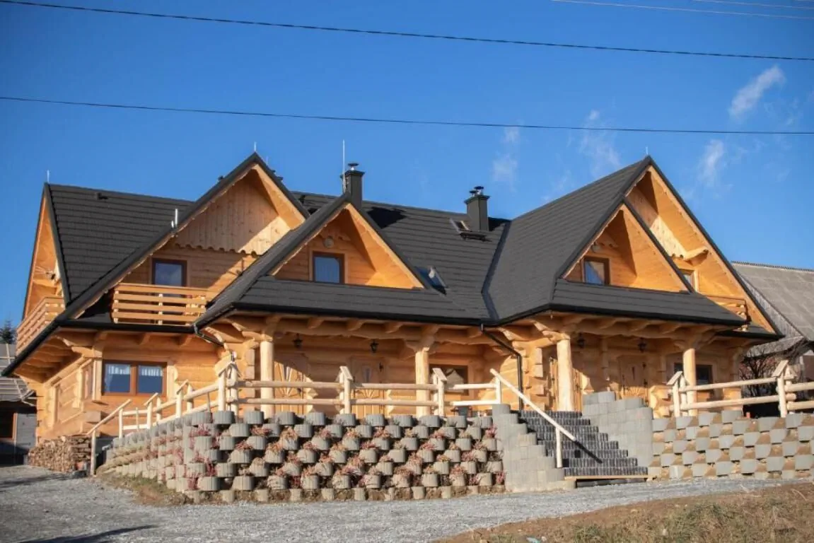 Dwór Pan Tadeusz Orawka – Jabłonka, Polsko