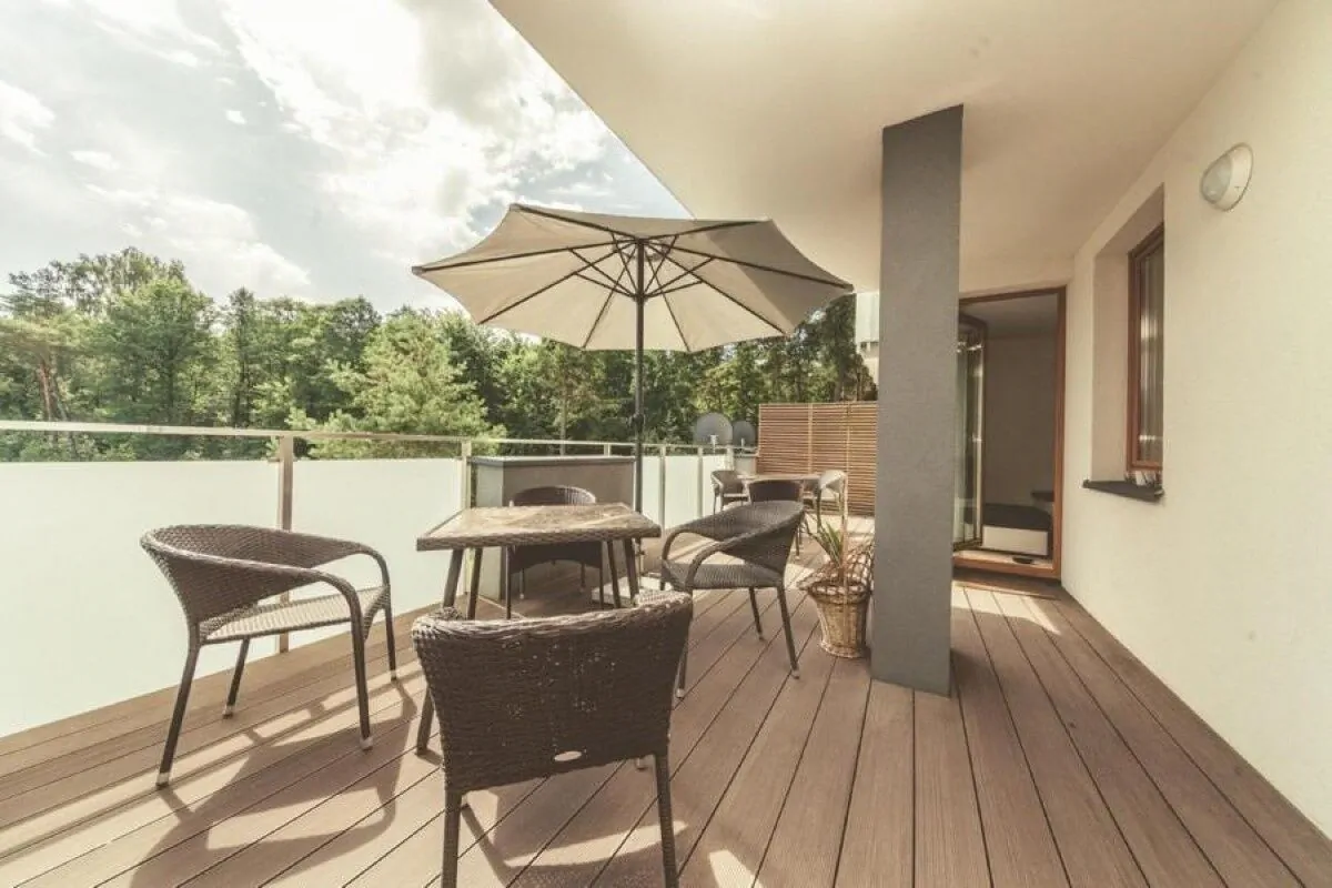 Słoneczny apartament z dużym tarasem tuż przy lesie – Ełk, Polska