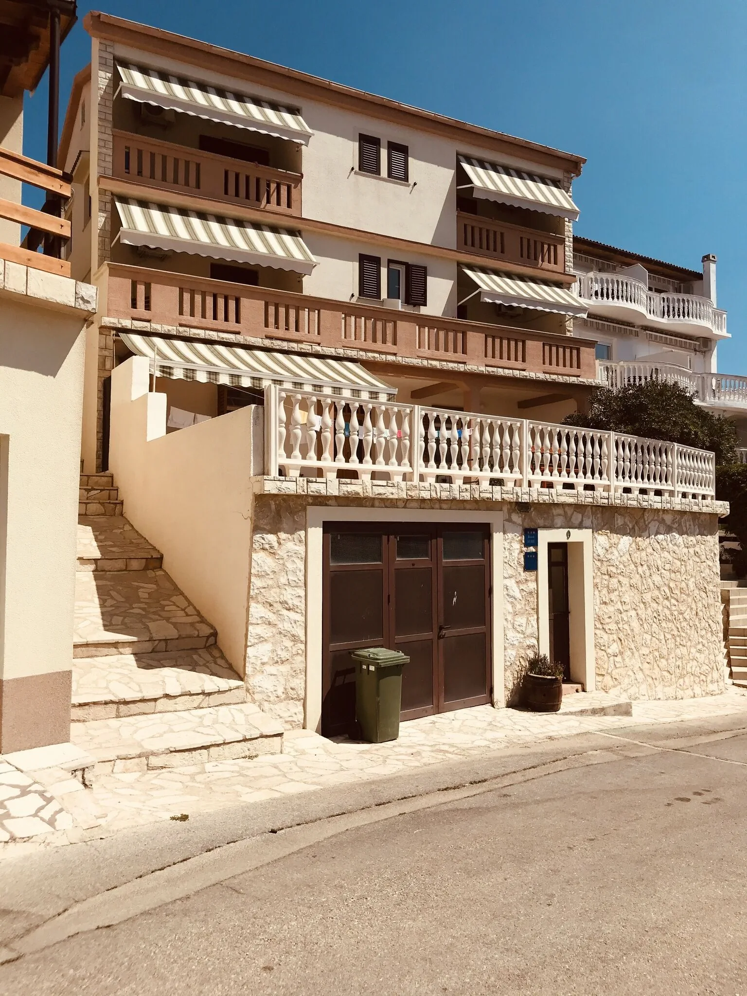 Apartmani Tina Zubovići - foto 1