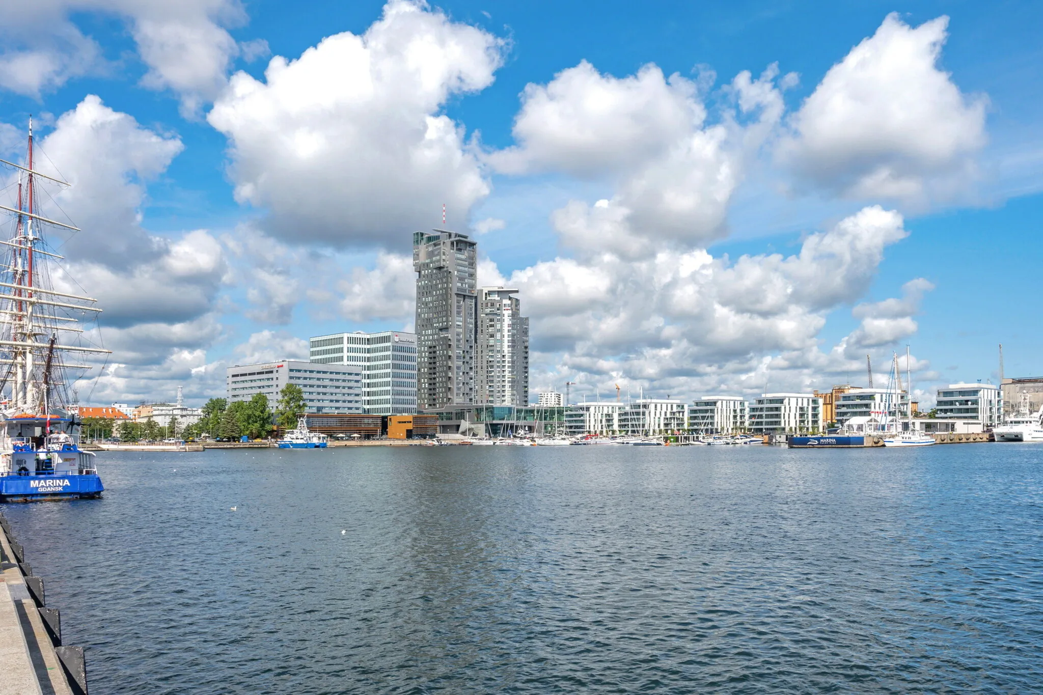 Sea Towers 24 Apartament Modern Gdynia – Gdynia, Polska